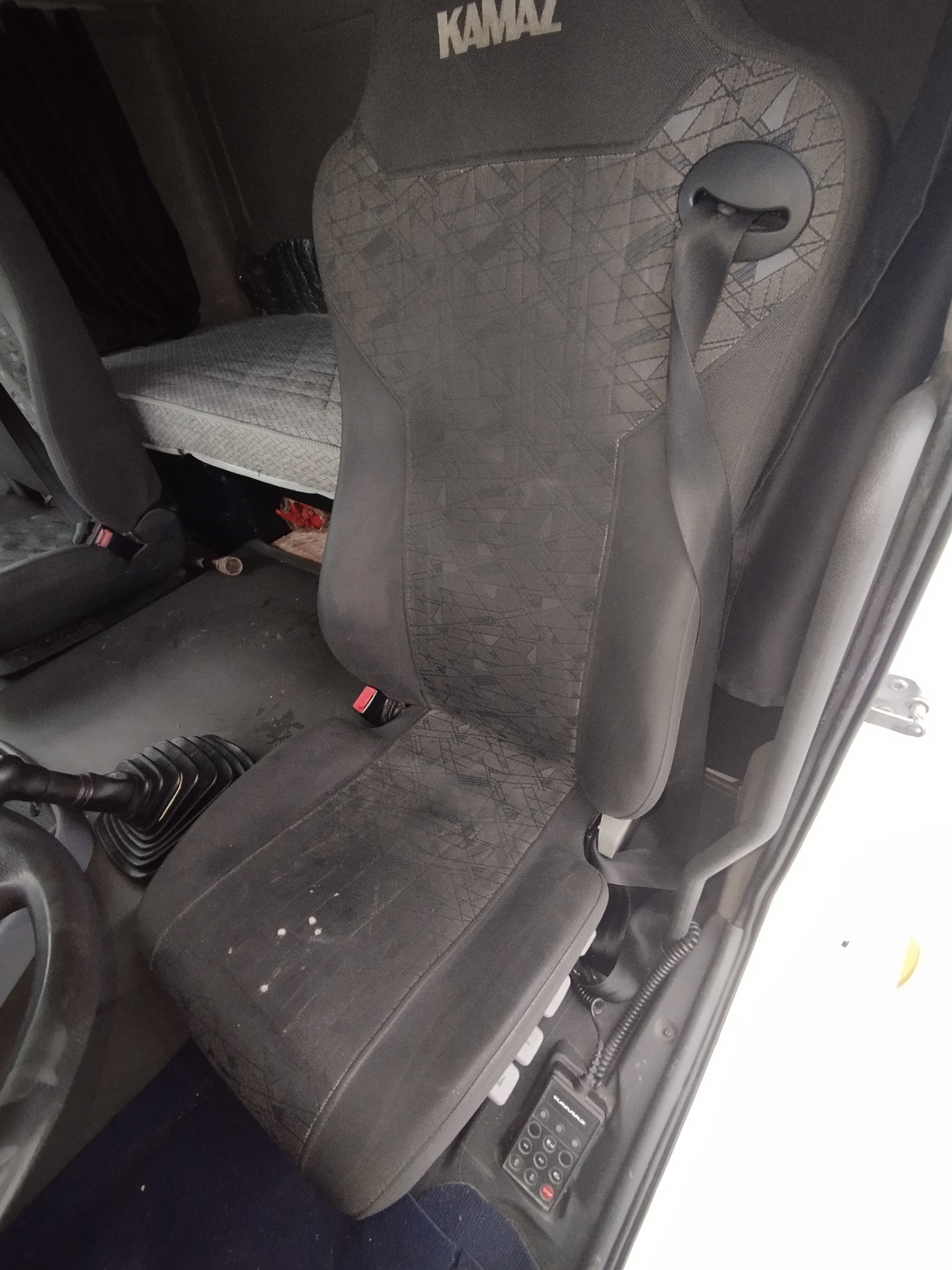 Седельный тягач КАМАЗ 5490-801-DC (газодизель) 2021 г. - фото 51