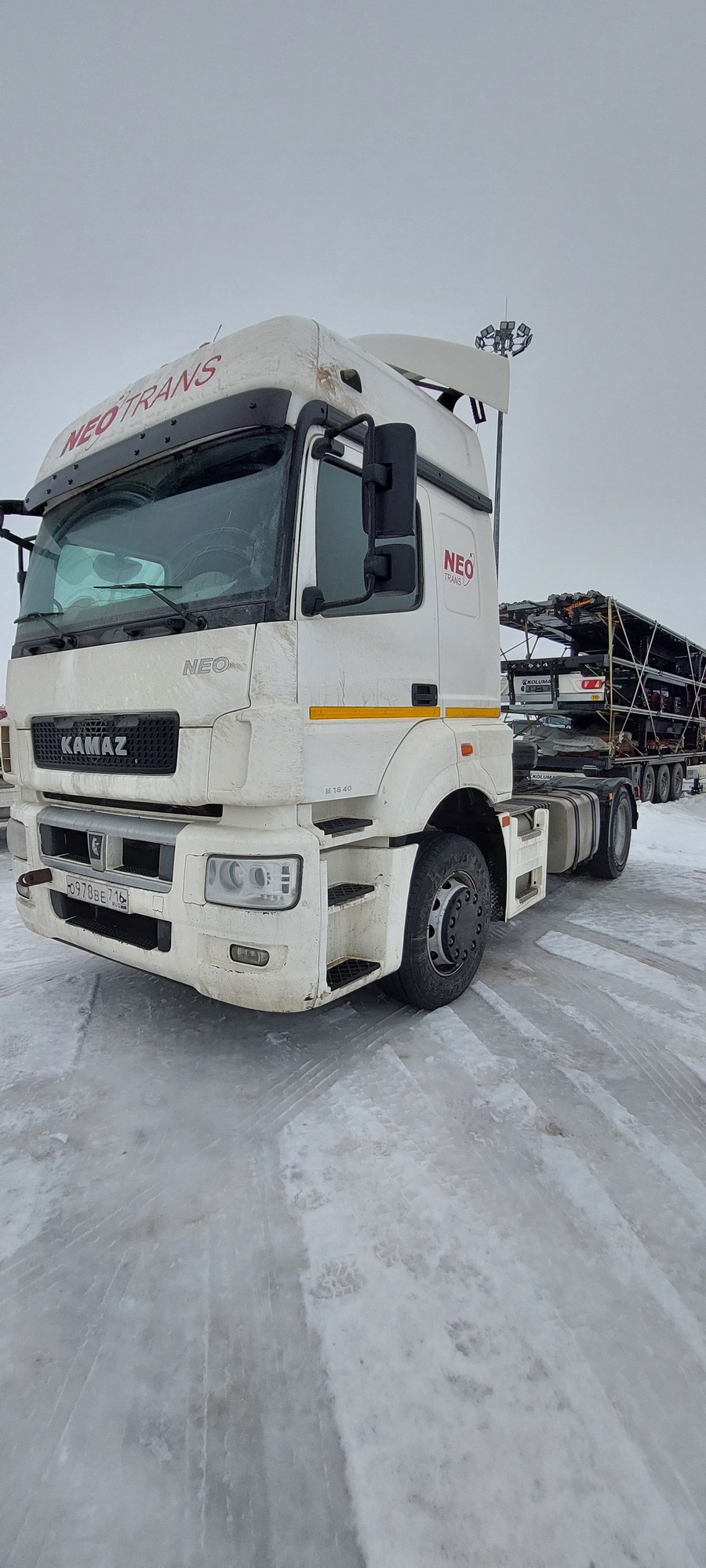 Седельный тягач КАМАЗ 5490-801-DC (газодизель) 2021 г. - фото 39