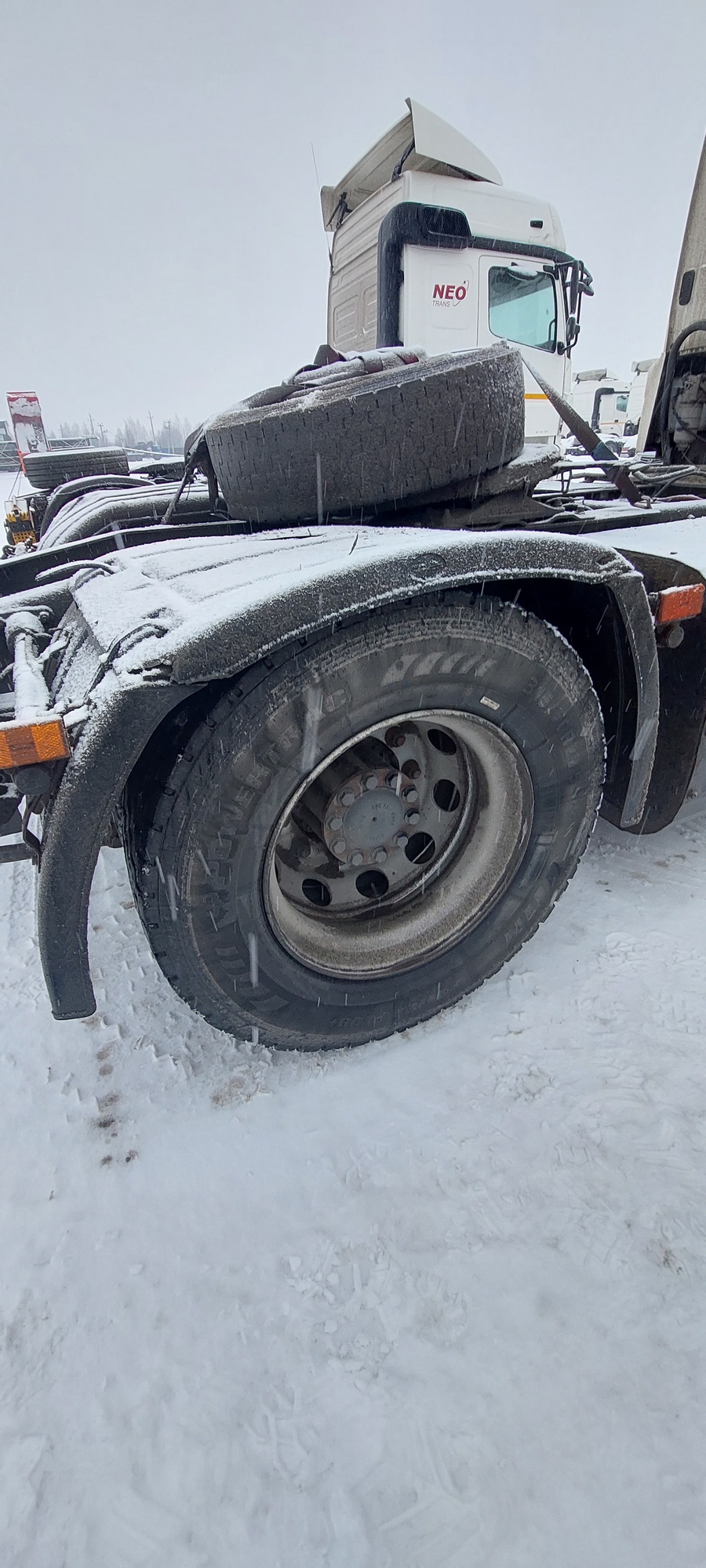 Седельный тягач КАМАЗ 5490-801-DC (газодизель) 2021 г. - фото 26