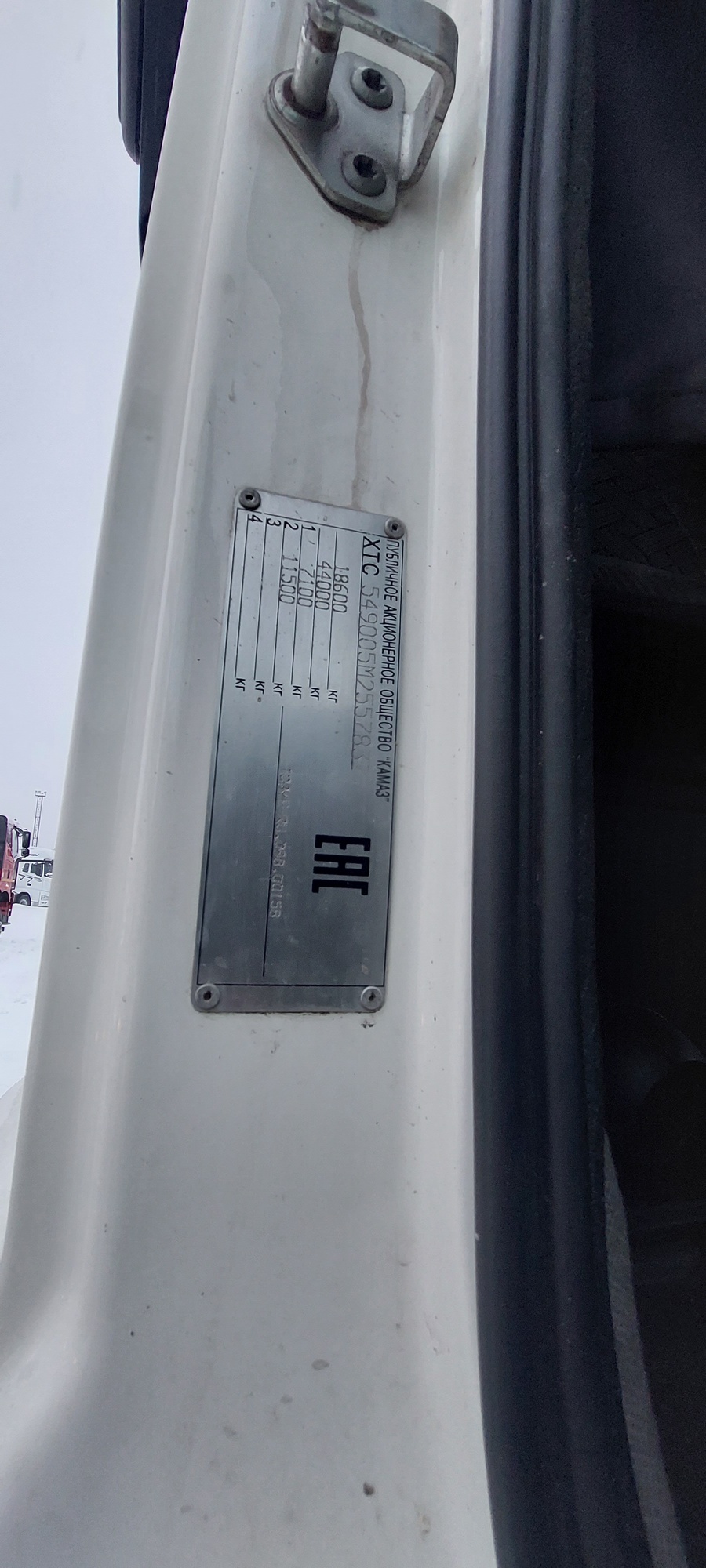 Седельный тягач КАМАЗ 5490-801-DC (газодизель) 2021 г. - фото 56