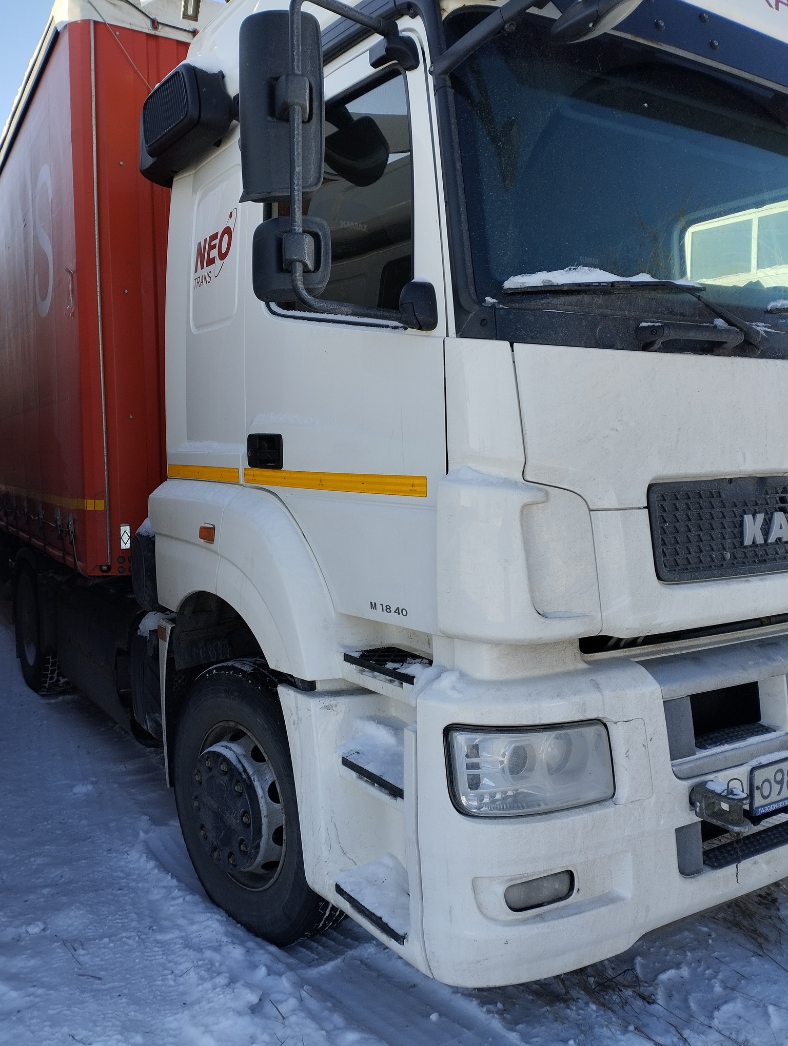 Седельный тягач КАМАЗ 5490-801-DC (газодизель) 2021 г. - фото 5