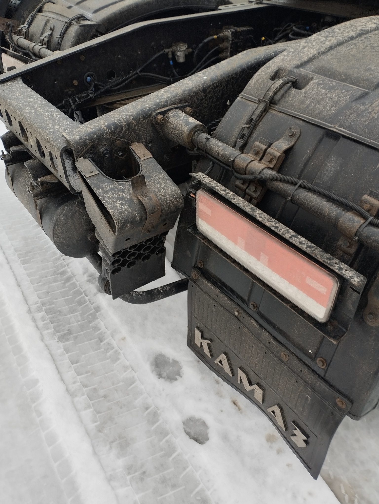 Седельный тягач КАМАЗ 5490-801-DC (газодизель) 2021 г. - фото 27