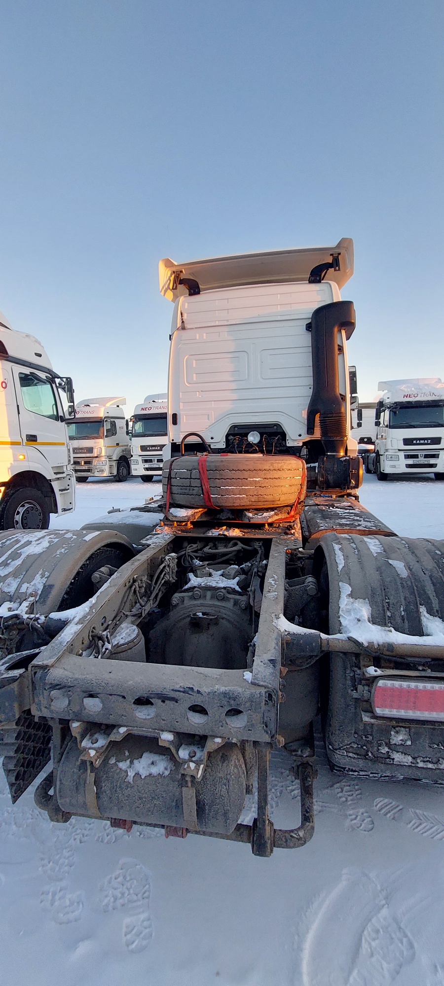 Седельный тягач КАМАЗ 5490-801-DC (газодизель) 2021 г. - фото 17