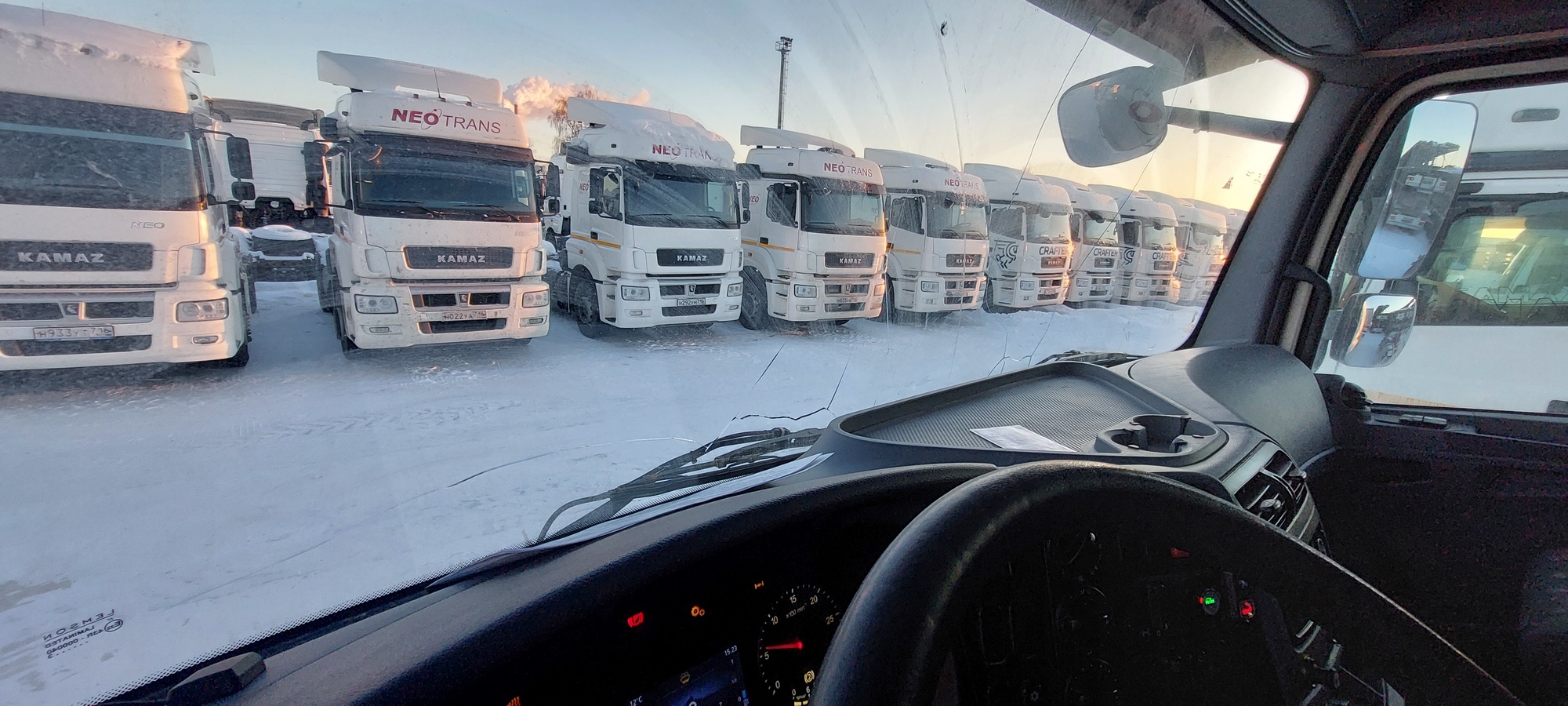 Седельный тягач КАМАЗ 5490-801-DC (газодизель) 2021 г. - фото 30