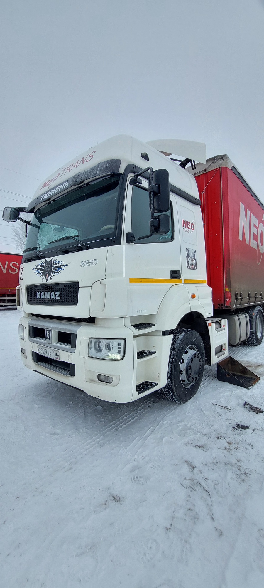 Седельный тягач КАМАЗ 5490-801-DC (газодизель) 2021 г. - фото 36