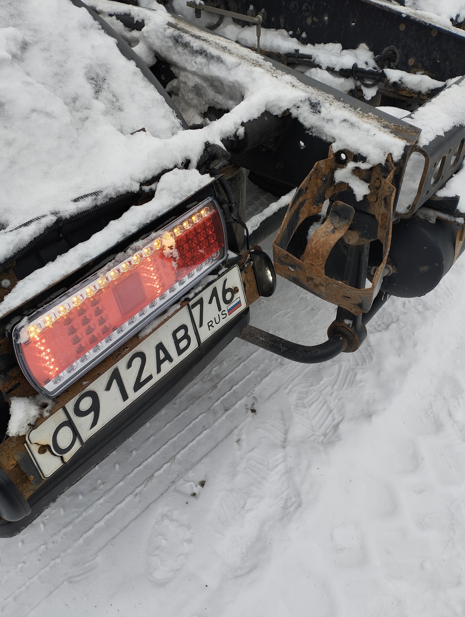 Седельный тягач КАМАЗ 5490-801-DC (газодизель) 2021 г. - фото 19