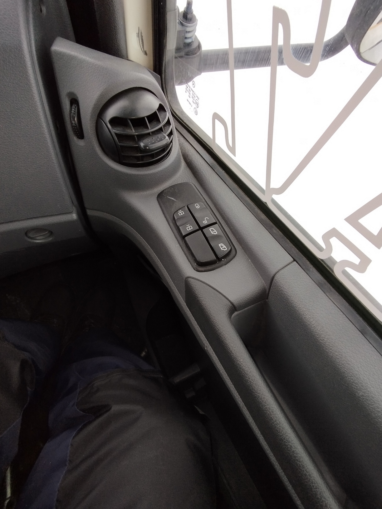 Седельный тягач КАМАЗ 5490-801-DC (газодизель) 2021 г. - фото 47