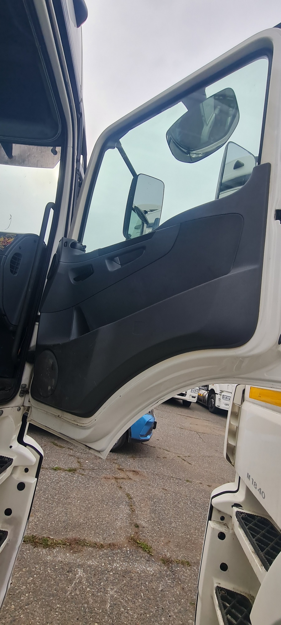 Седельный тягач КАМАЗ 5490-80802-90(5P) (СПГ) 2021 г. - фото 13