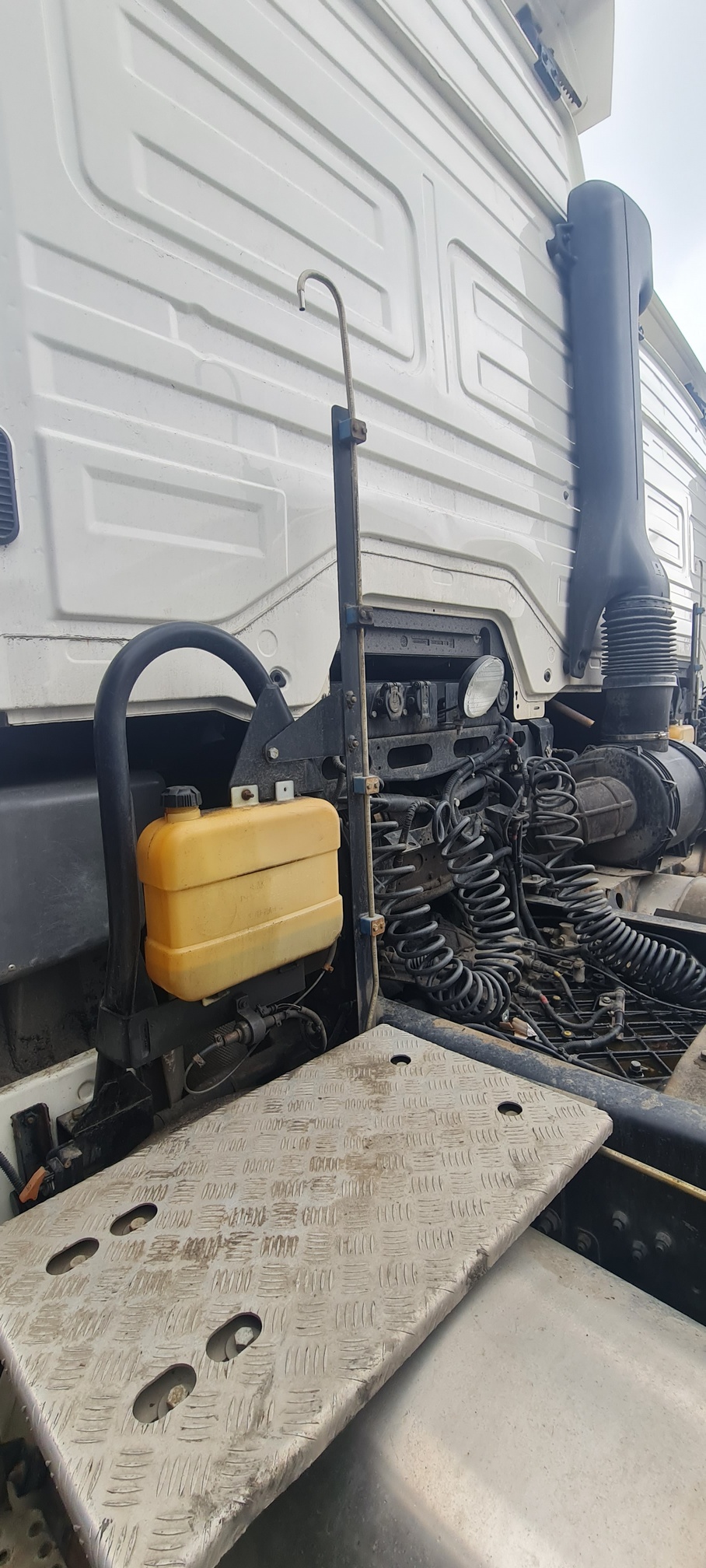 Седельный тягач КАМАЗ 5490-80802-90(5P) (СПГ) 2021 г. - фото 46