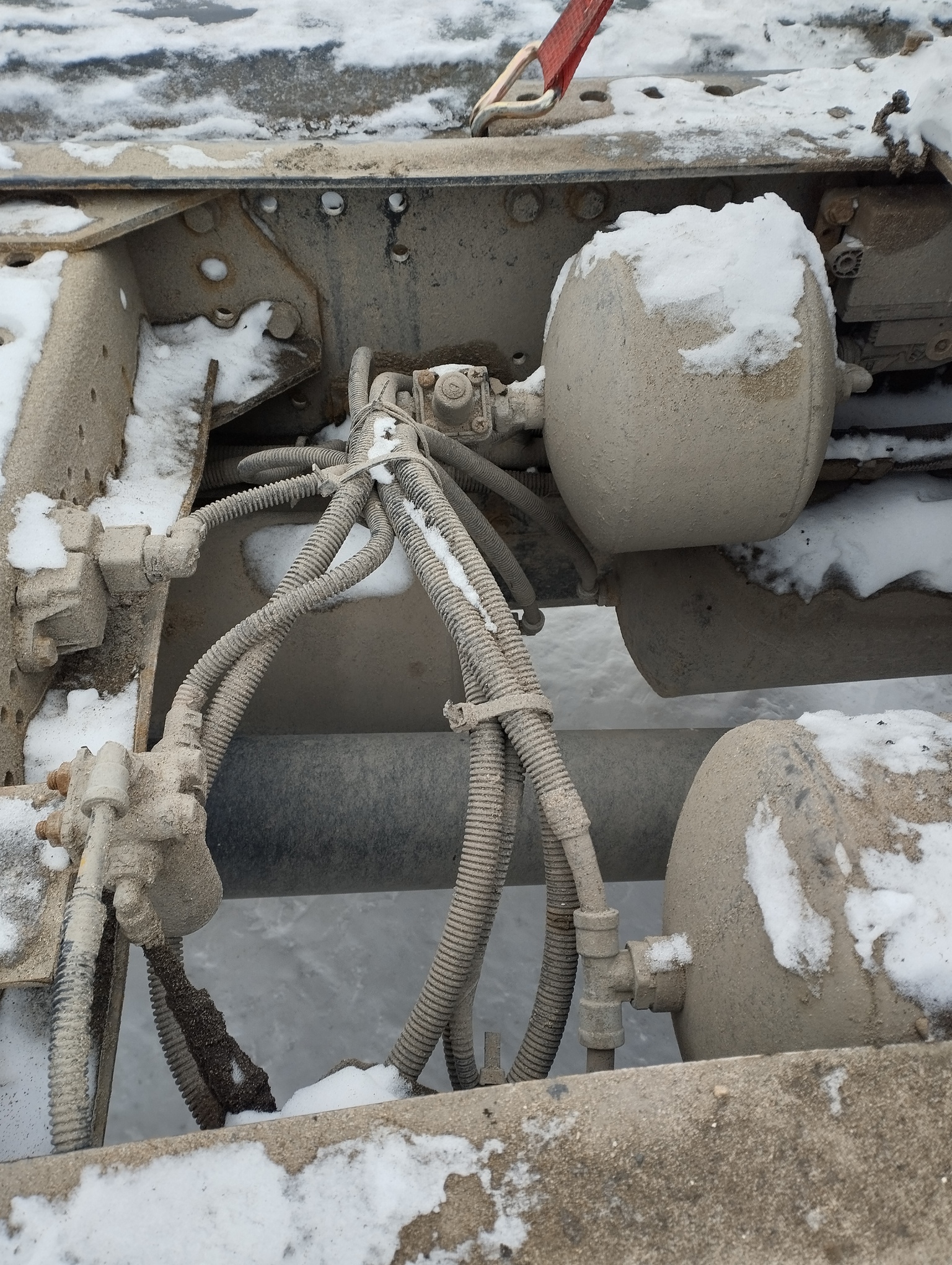 Седельный тягач КАМАЗ 5490-801-DC (газодизель) 2021 г. - фото 34