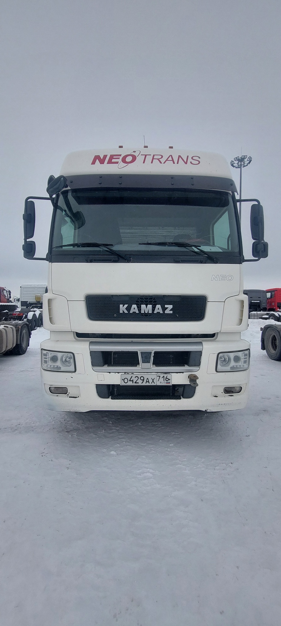 Седельный тягач КАМАЗ 5490-801-DC (газодизель) 2021 г.