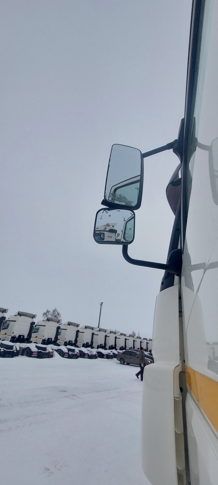 Седельный тягач КАМАЗ 5490-801-DC (газодизель) 2021 г. - фото 27