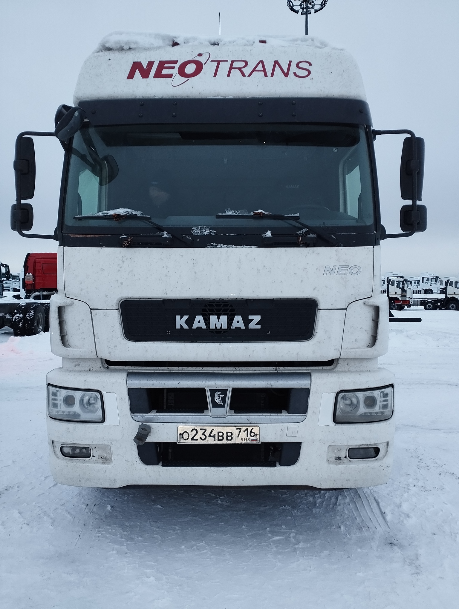 Седельный тягач КАМАЗ 5490-801-DC (газодизель) 2021 г.