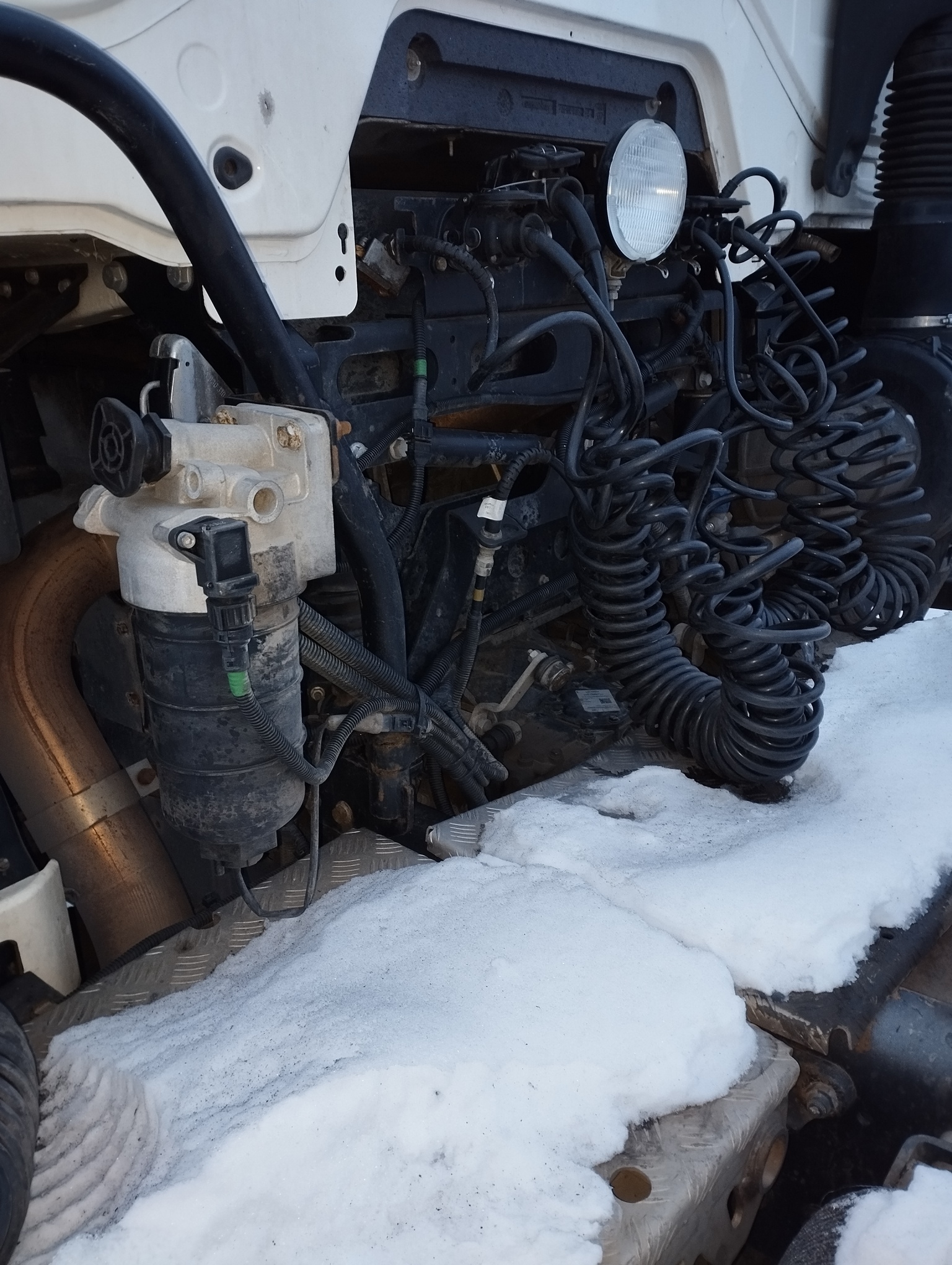 Седельный тягач КАМАЗ 5490-801-DC (газодизель) 2021 г. - фото 42