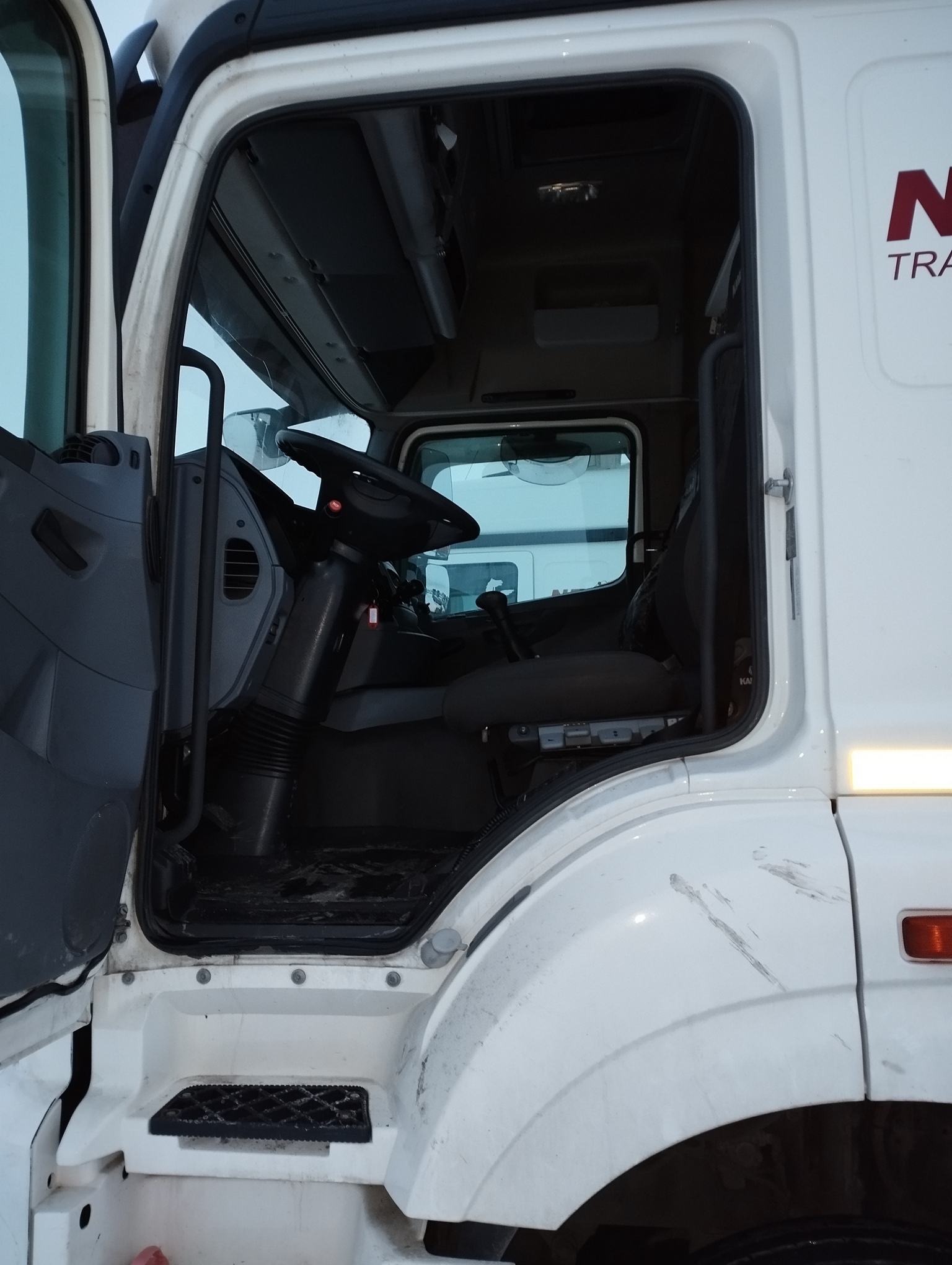 Седельный тягач КАМАЗ 5490-801-DC (газодизель) 2021 г. - фото 49