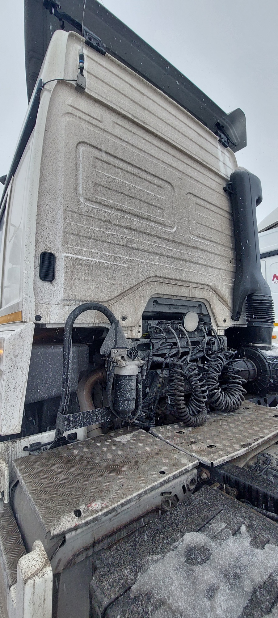 Седельный тягач КАМАЗ 5490-801-DC (газодизель) 2021 г. - фото 28