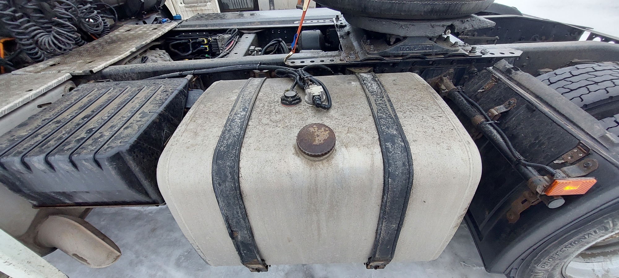 Седельный тягач КАМАЗ 5490-801-DC (газодизель) 2021 г. - фото 28