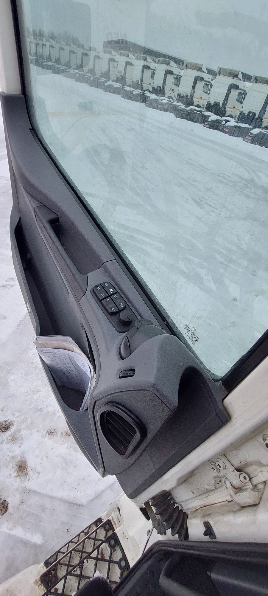 Седельный тягач КАМАЗ 5490-801-DC (газодизель) 2021 г. - фото 39