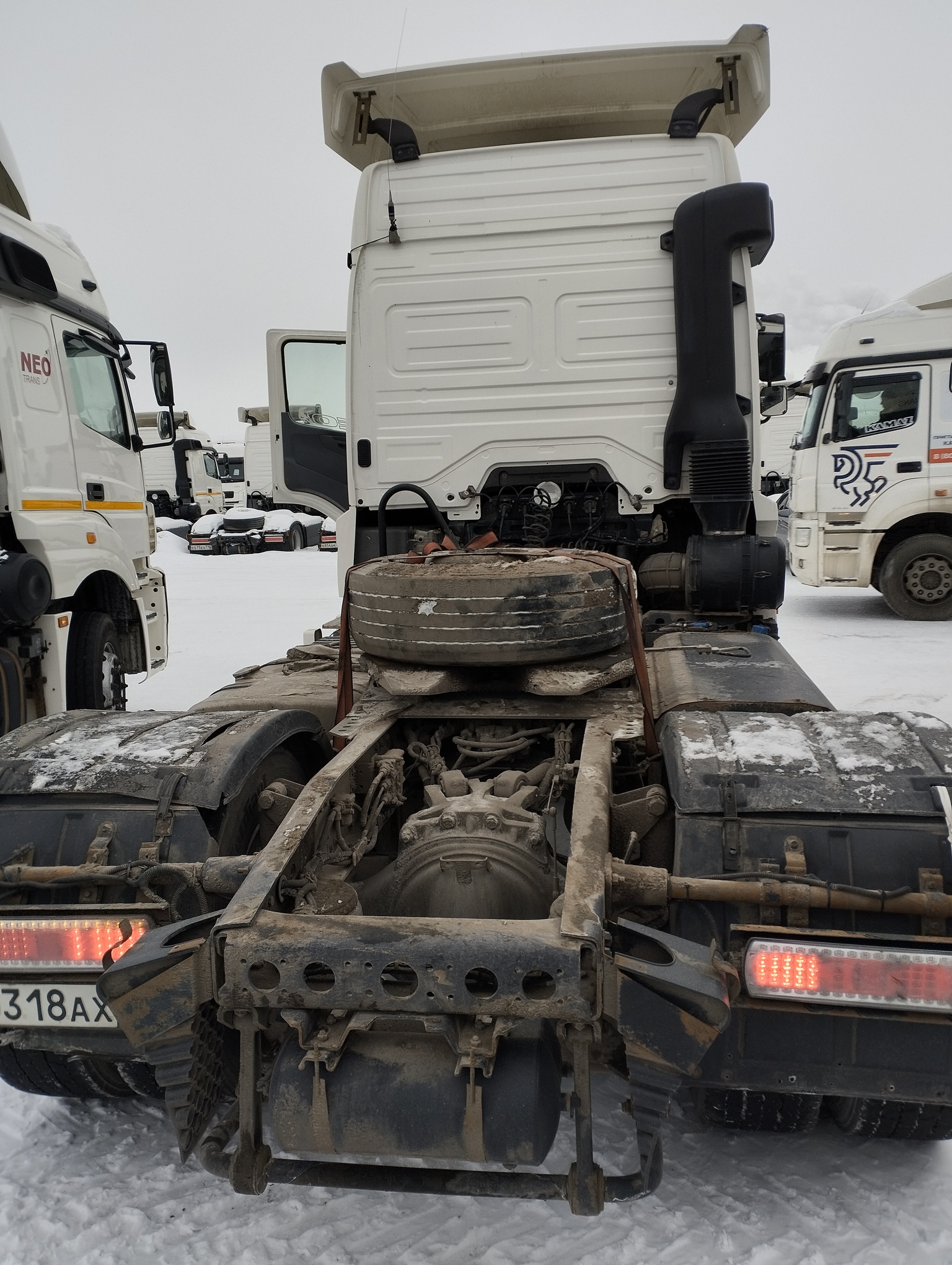 Седельный тягач КАМАЗ 5490-801-DC (газодизель) 2021 г. - фото 25