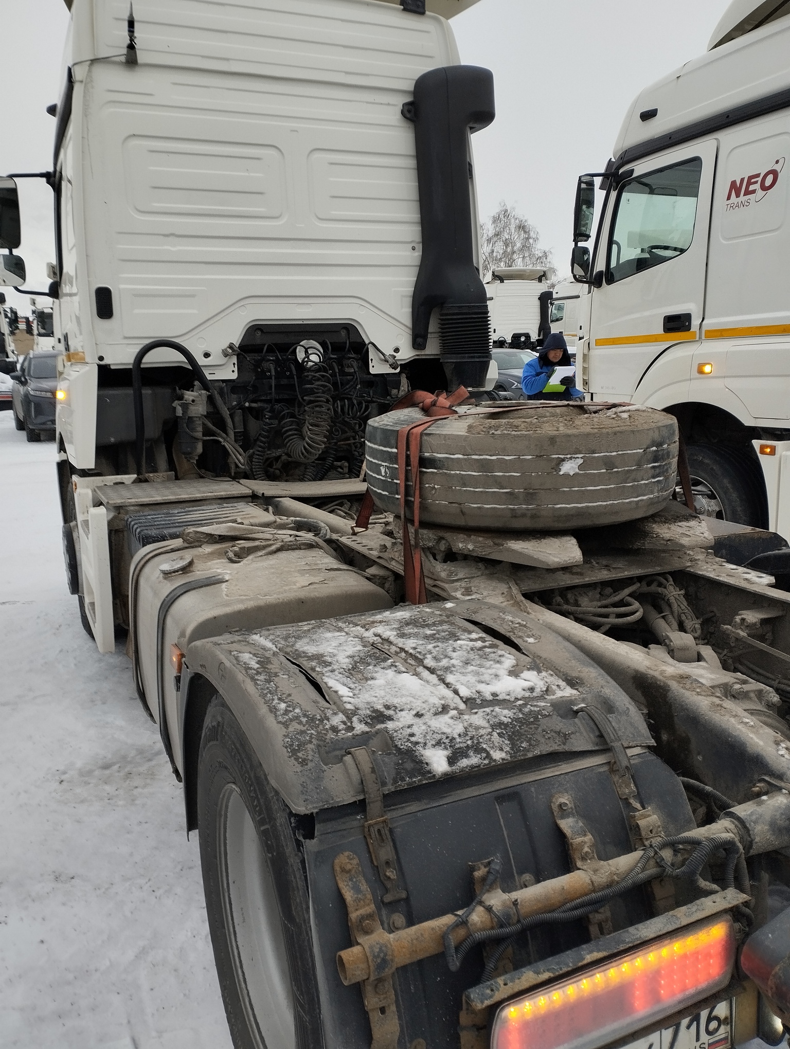 Седельный тягач КАМАЗ 5490-801-DC (газодизель) 2021 г. - фото 27