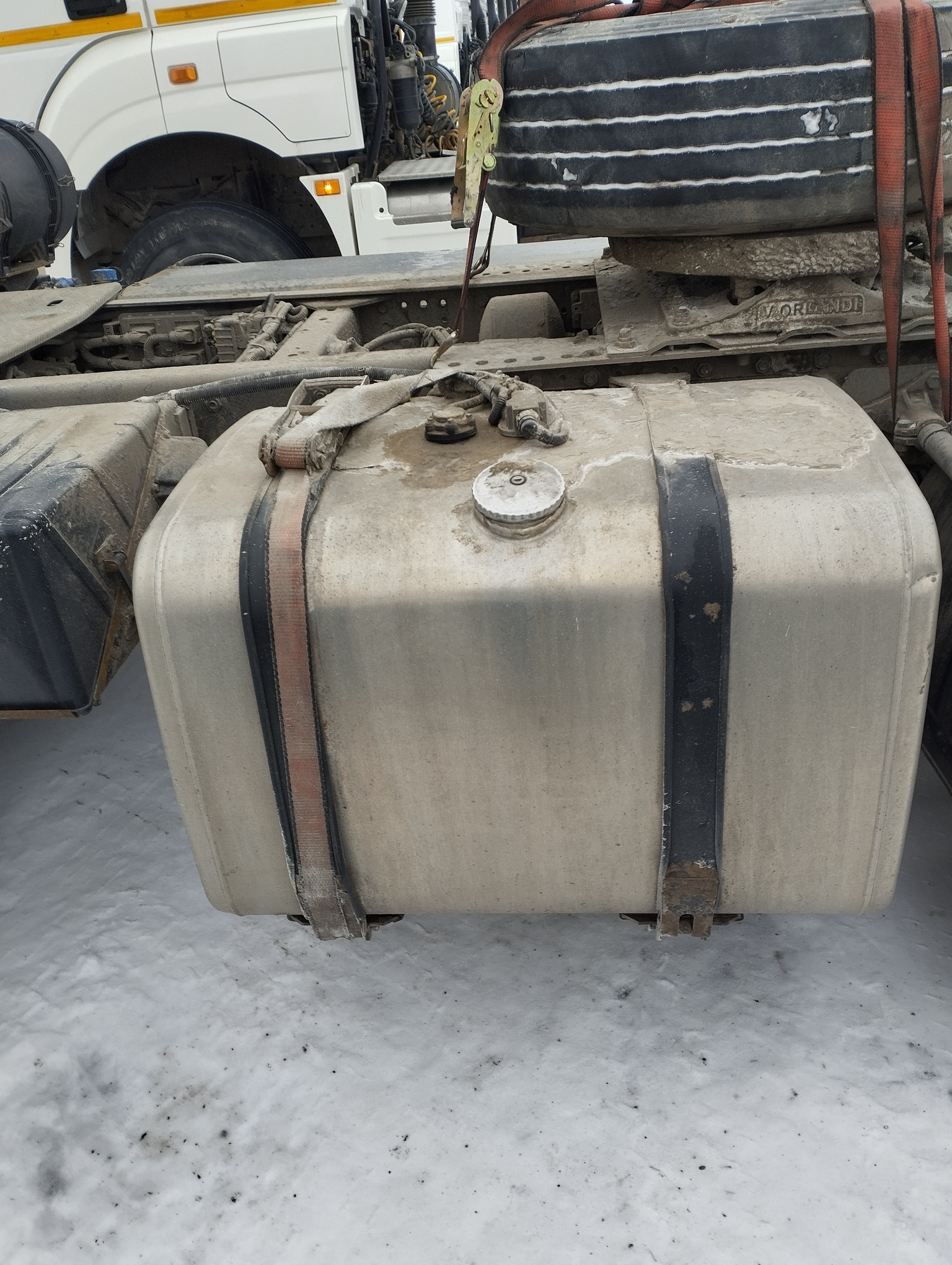 Седельный тягач КАМАЗ 5490-801-DC (газодизель) 2021 г. - фото 32