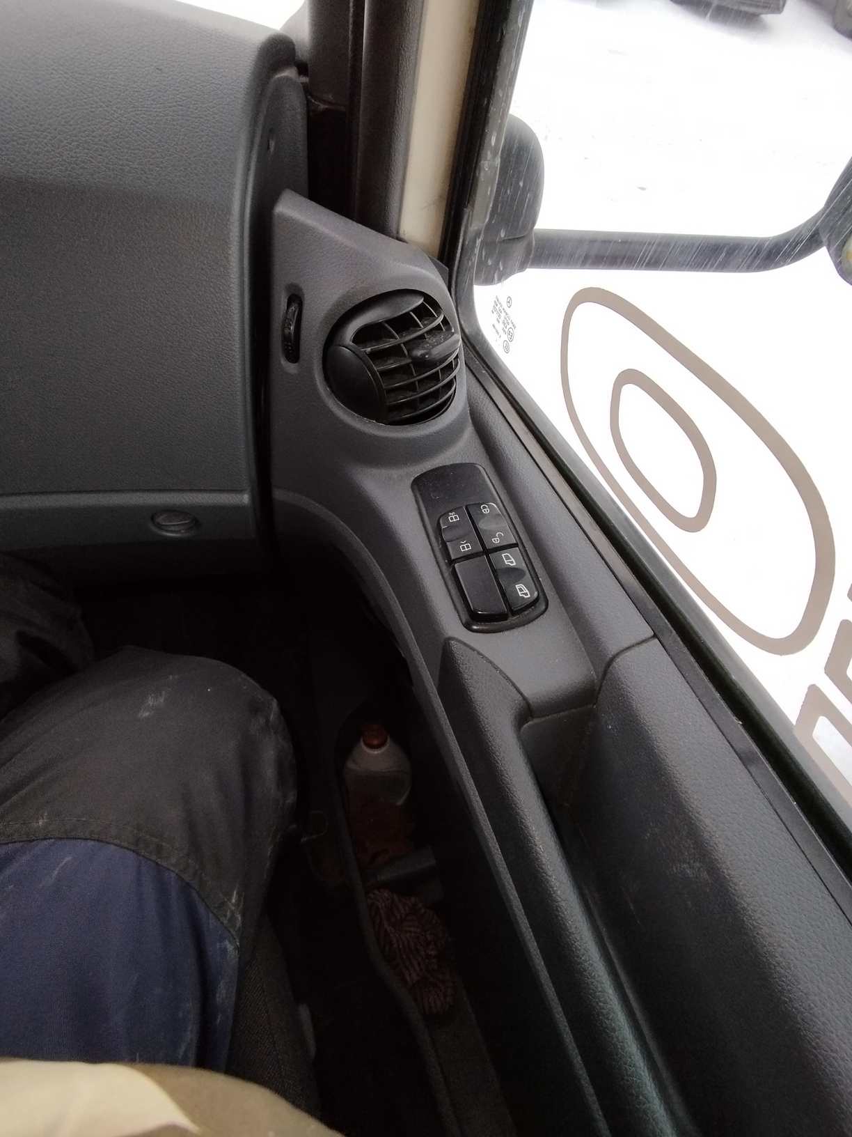 Седельный тягач КАМАЗ 5490-801-DC (газодизель) 2021 г. - фото 46