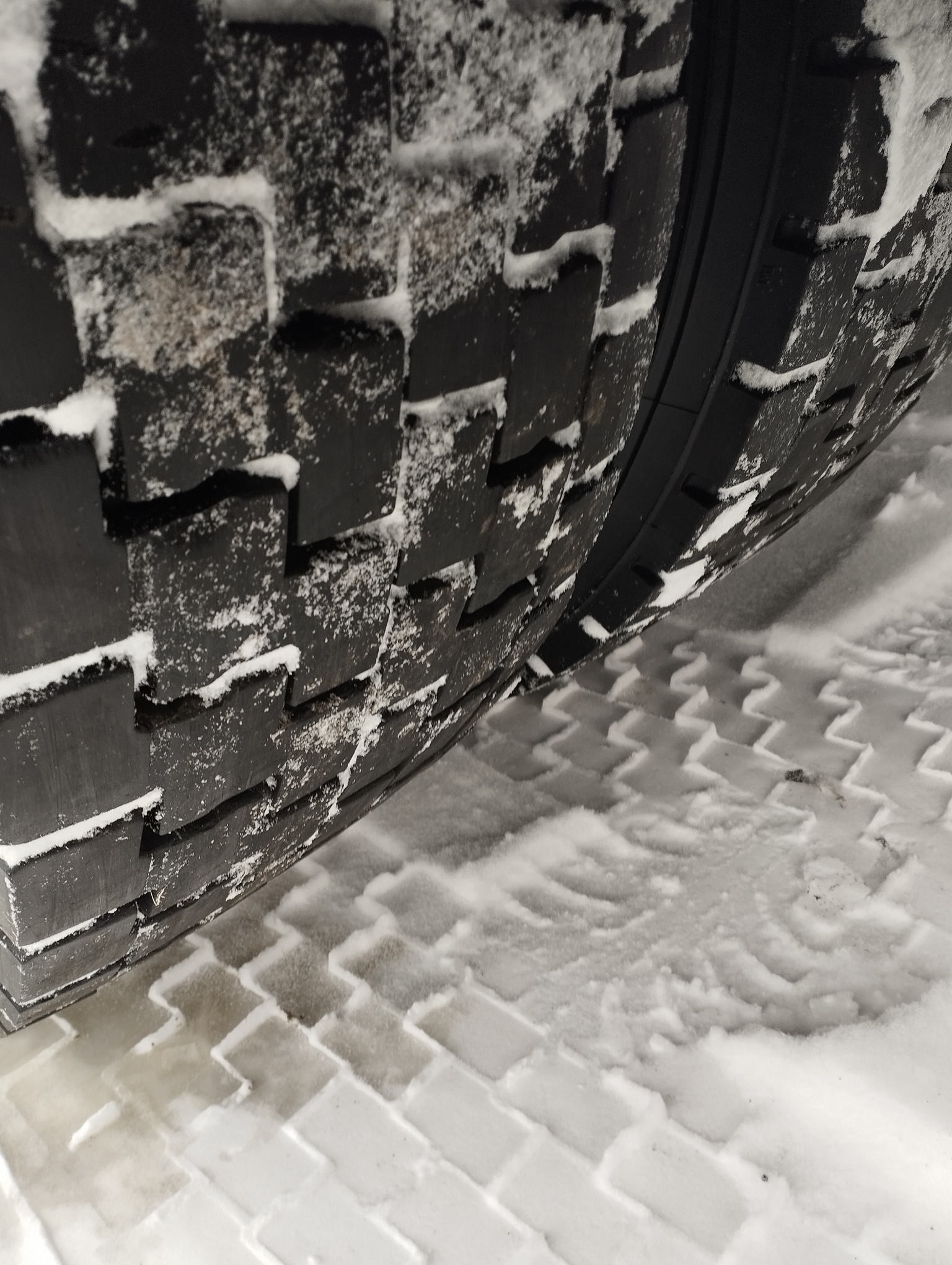 Седельный тягач КАМАЗ 5490-801-DC (газодизель) 2021 г. - фото 29