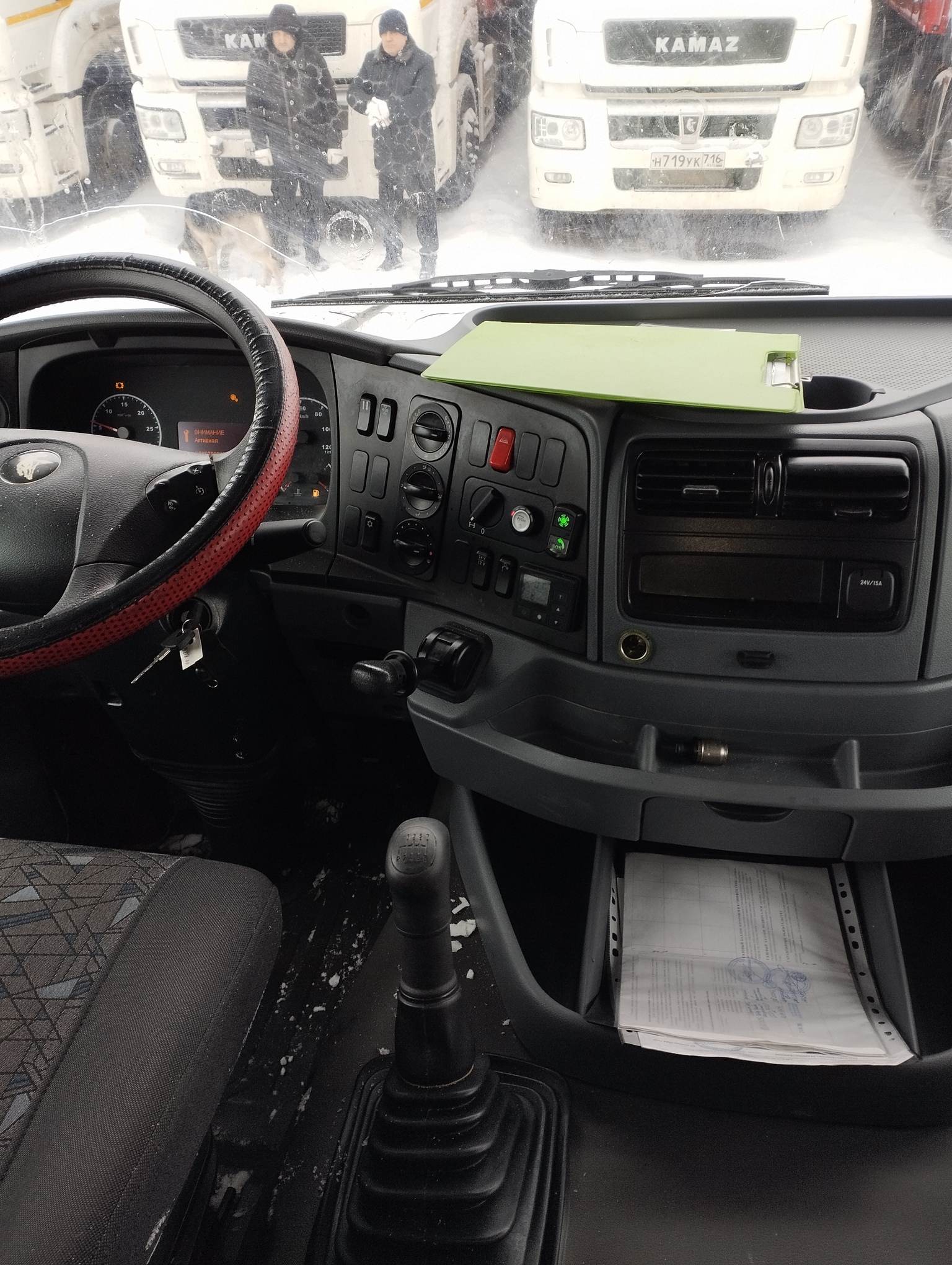 Седельный тягач КАМАЗ 5490-801-DC (газодизель) 2021 г. - фото 45