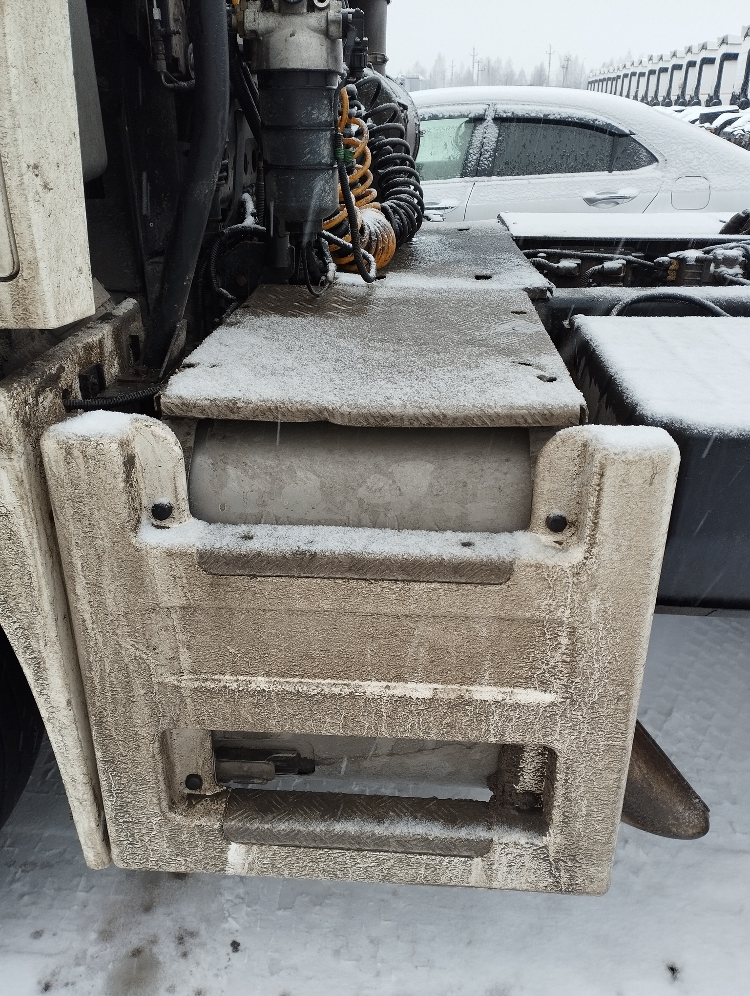 Седельный тягач КАМАЗ 5490-801-DC (газодизель) 2021 г. - фото 34