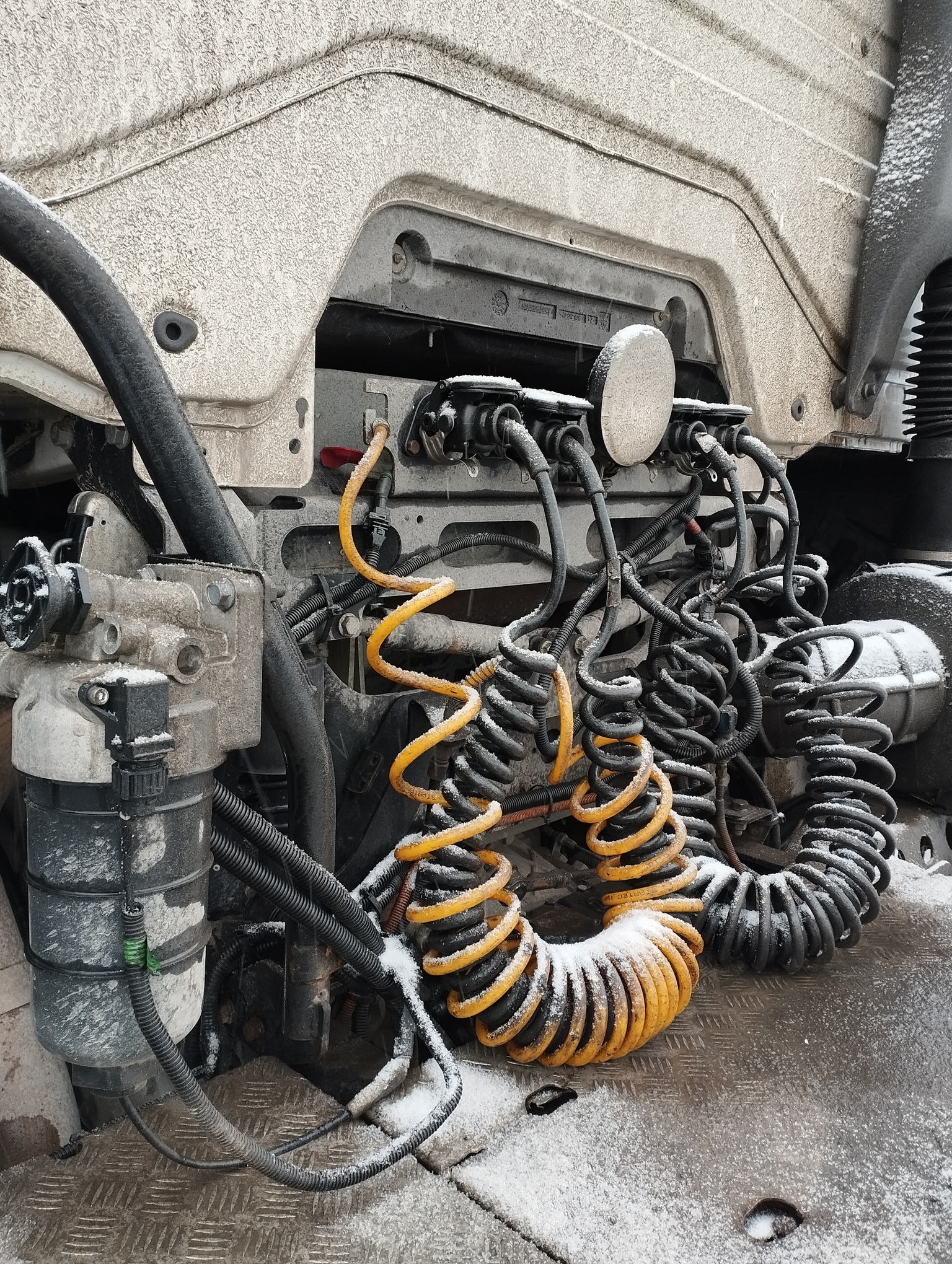 Седельный тягач КАМАЗ 5490-801-DC (газодизель) 2021 г. - фото 37