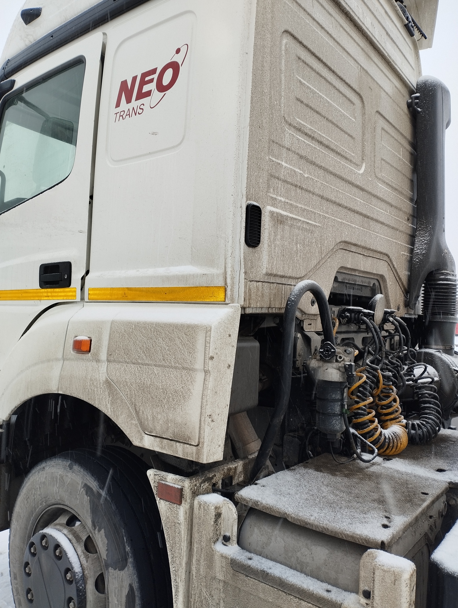 Седельный тягач КАМАЗ 5490-801-DC (газодизель) 2021 г. - фото 38