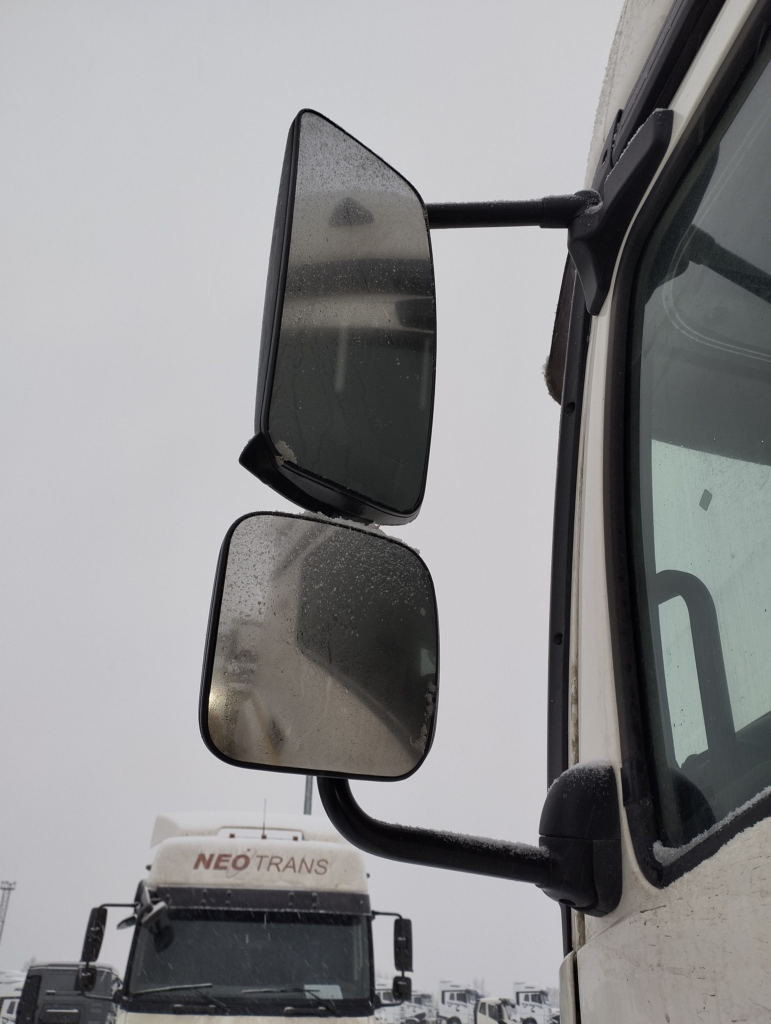 Седельный тягач КАМАЗ 5490-801-DC (газодизель) 2021 г. - фото 43