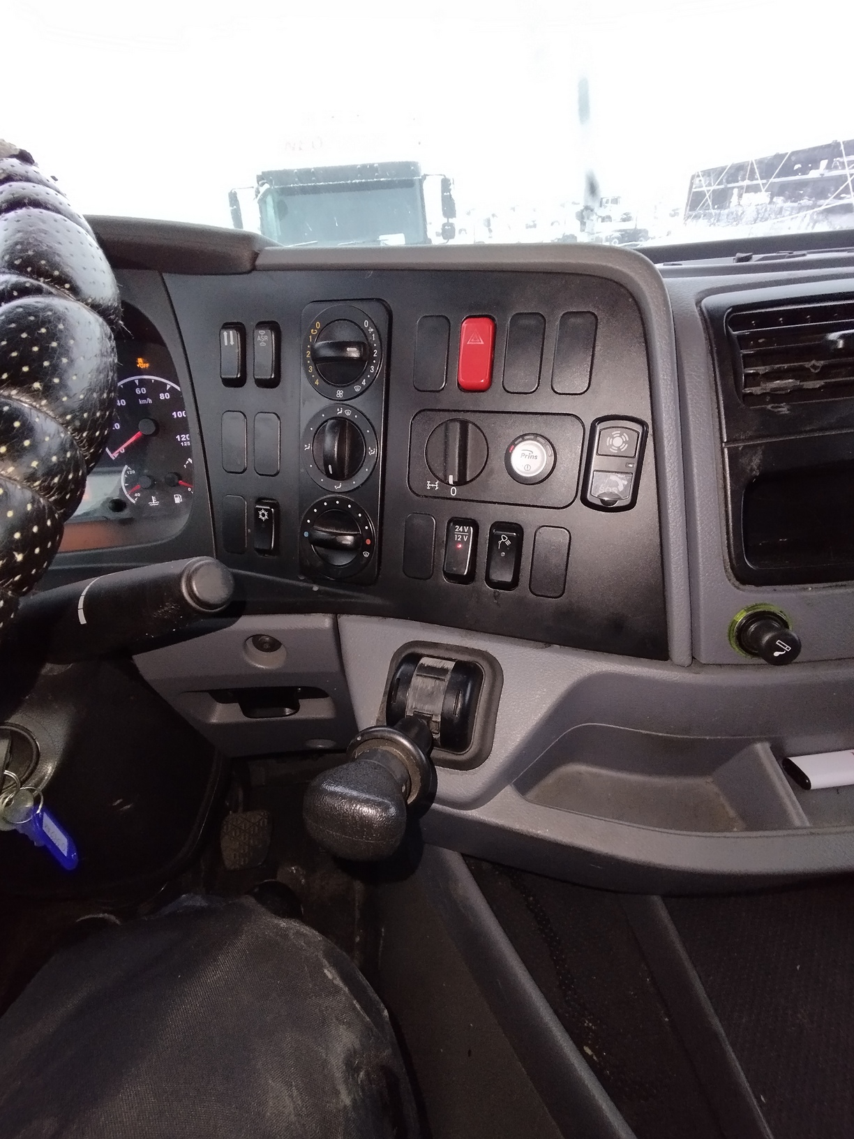 Седельный тягач КАМАЗ 5490-801-DC (газодизель) 2021 г. - фото 49