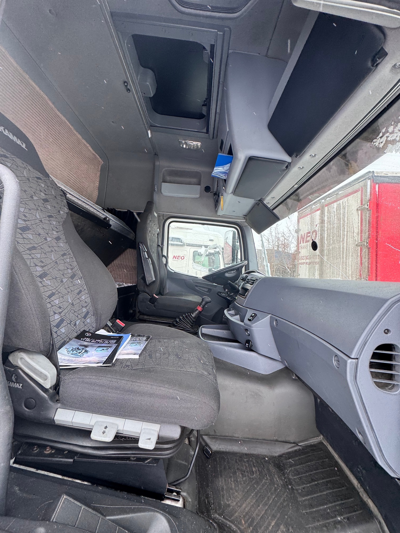 Седельный тягач КАМАЗ 5490-801-DC (газодизель) 2021 г. - фото 20