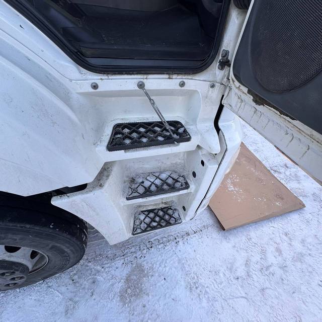 Седельный тягач КАМАЗ 5490-801-DC (газодизель) 2021 г. - фото 19