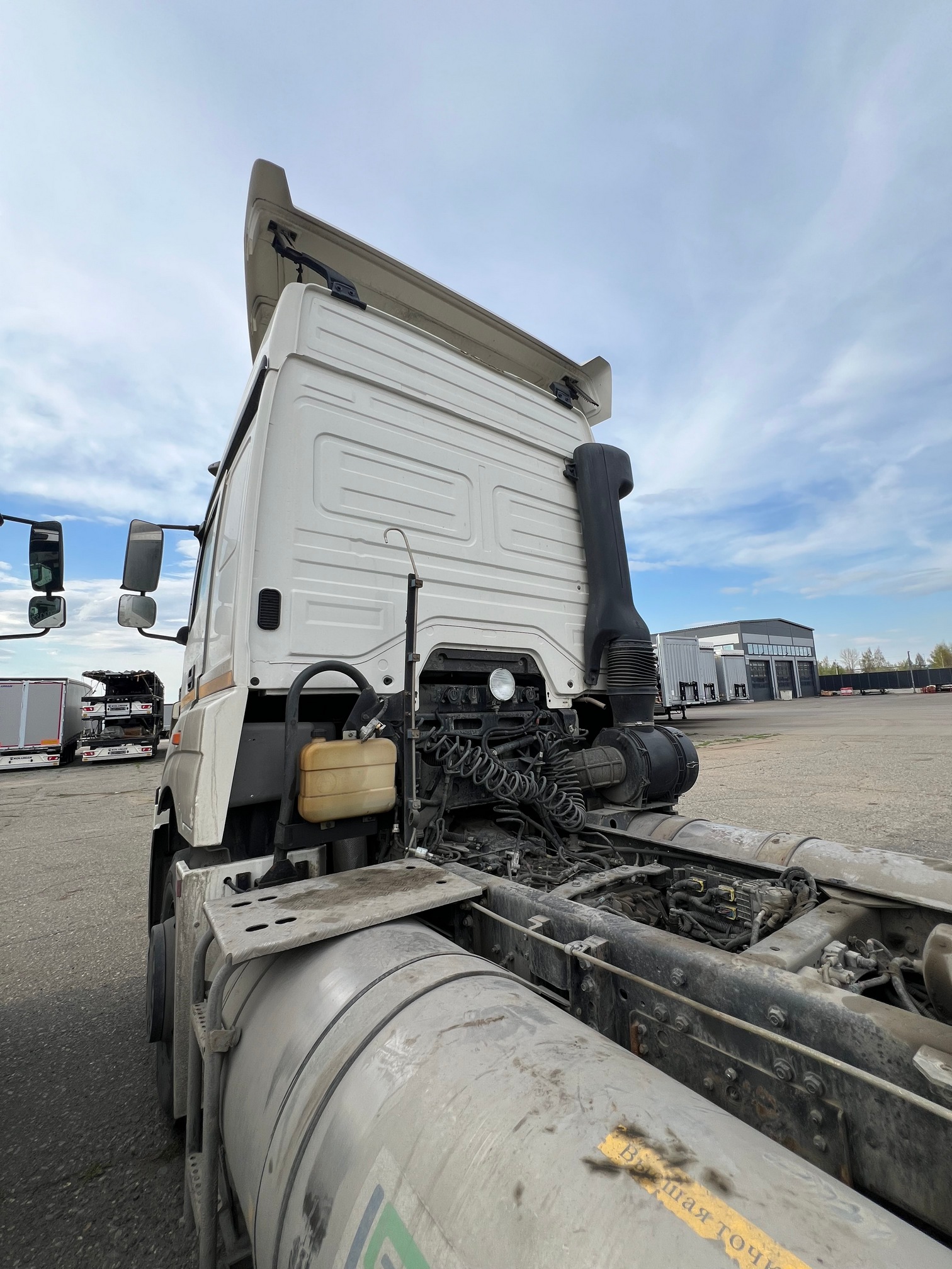 Седельный тягач КАМАЗ 5490-80802-90(5P) (СПГ) 2021 г. - фото 11