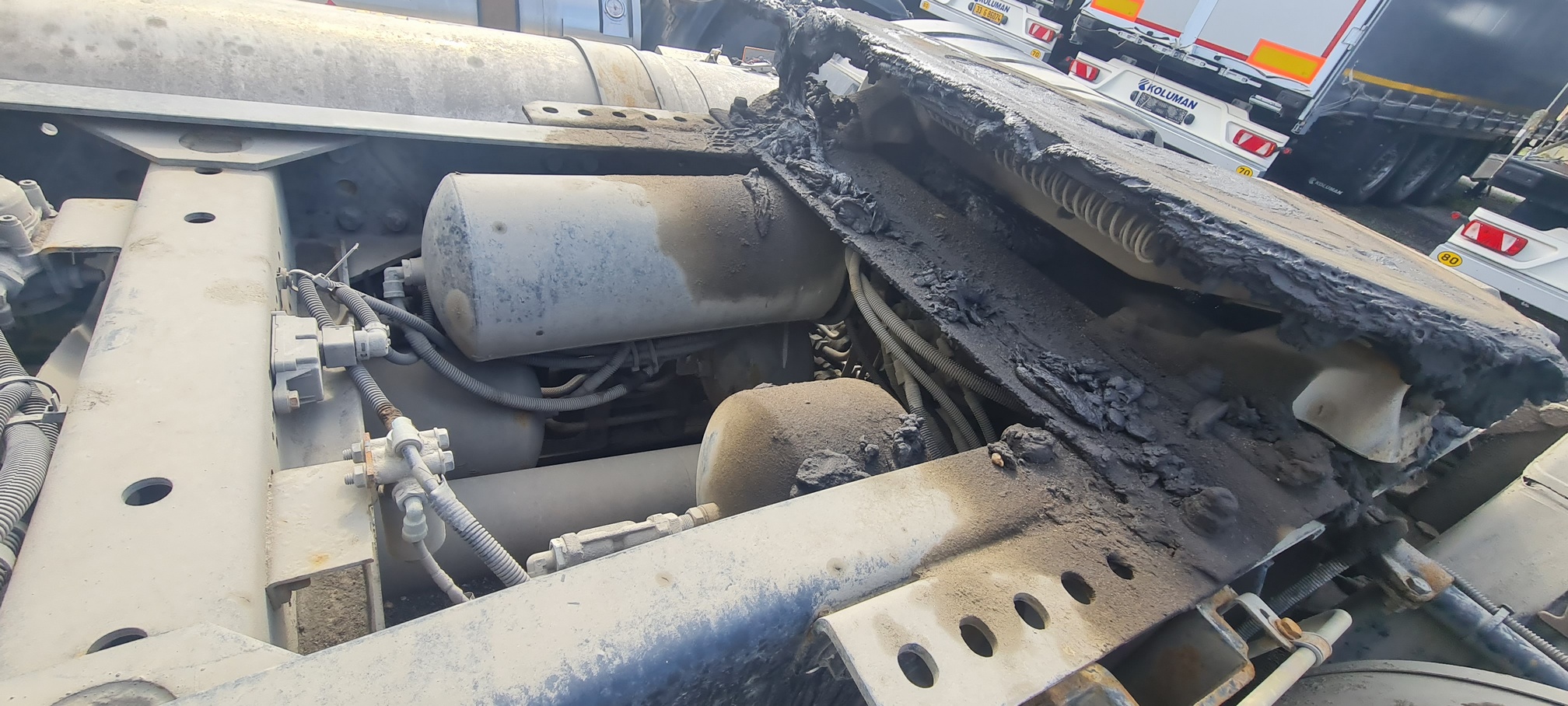 Седельный тягач КАМАЗ 5490-80802-90(5P) (СПГ) 2021 г. - фото 52