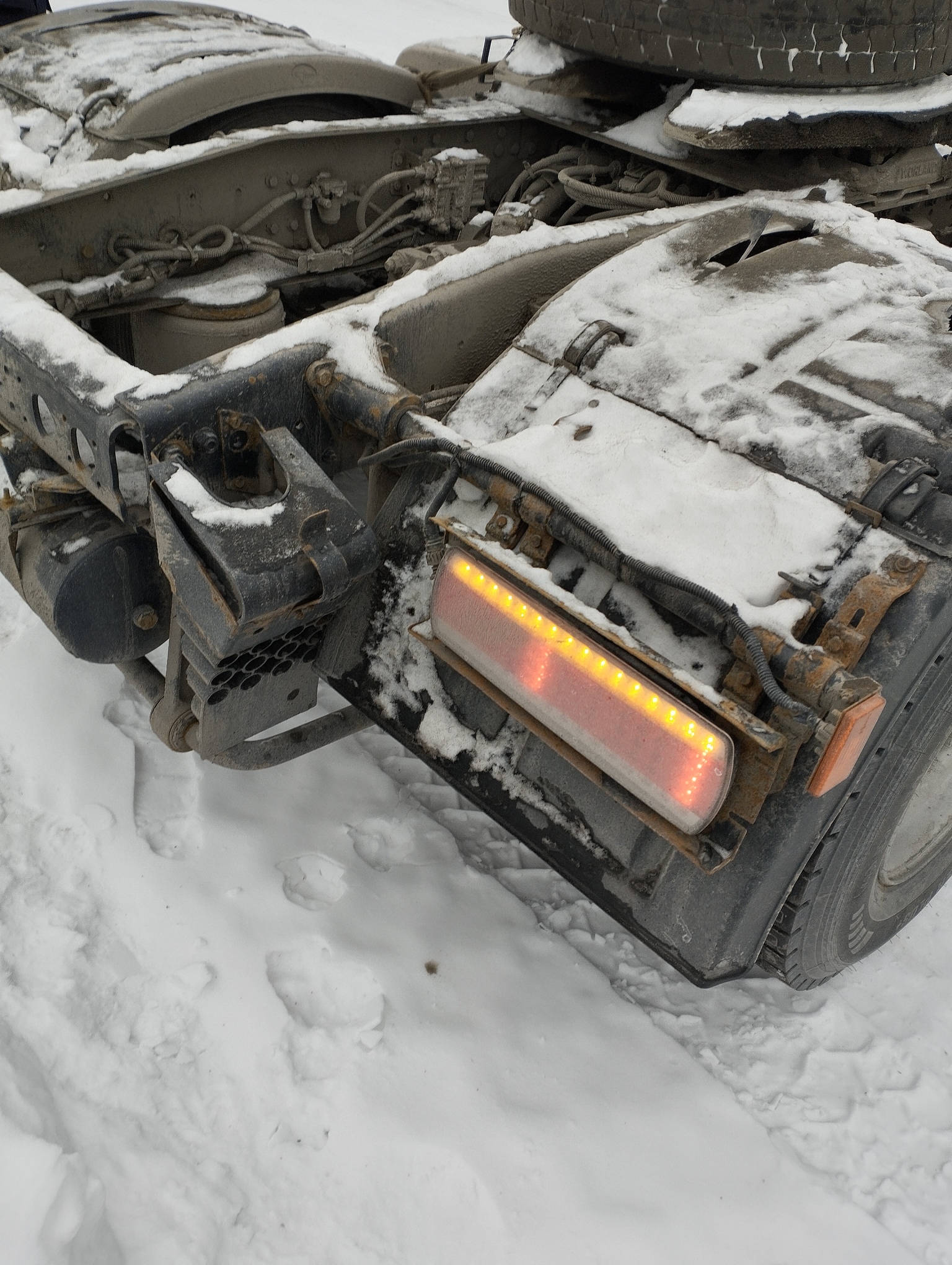 Седельный тягач КАМАЗ 5490-801-DC (газодизель) 2021 г. - фото 20