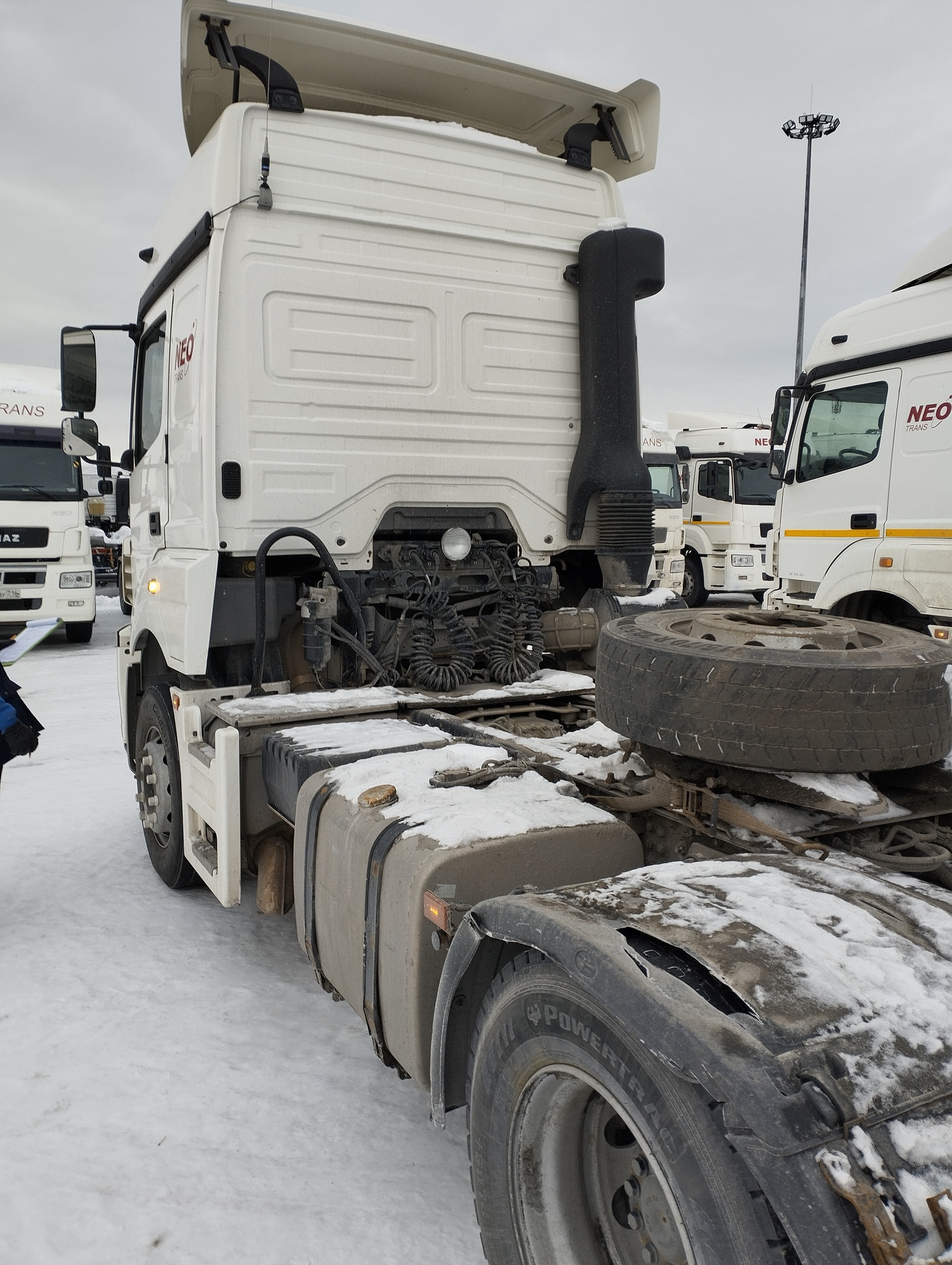 Седельный тягач КАМАЗ 5490-801-DC (газодизель) 2021 г. - фото 31