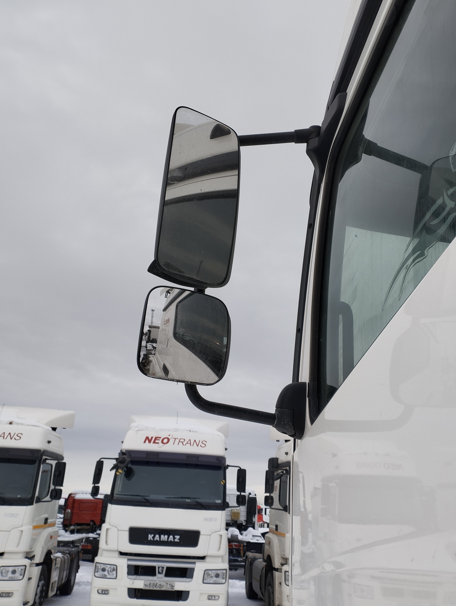 Седельный тягач КАМАЗ 5490-801-DC (газодизель) 2021 г. - фото 37