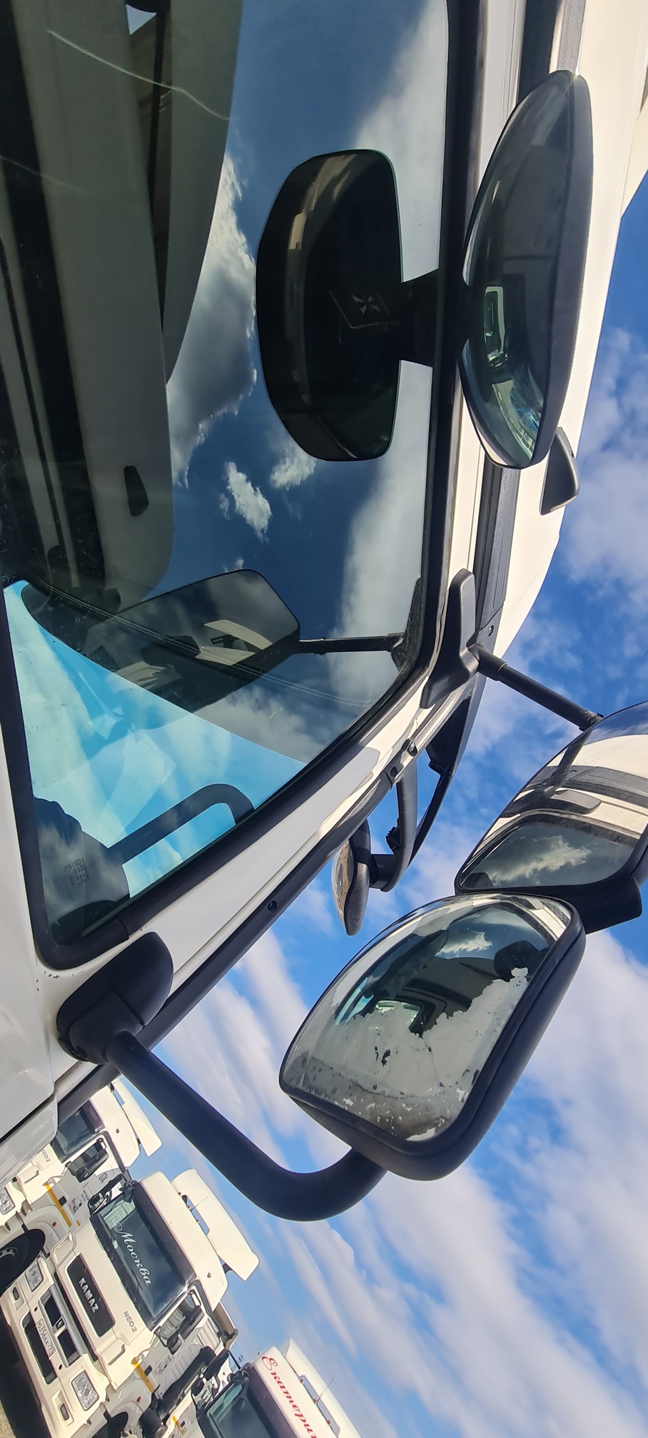 Седельный тягач КАМАЗ 5490-80802-90(5P) (СПГ) 2021 г. - фото 4