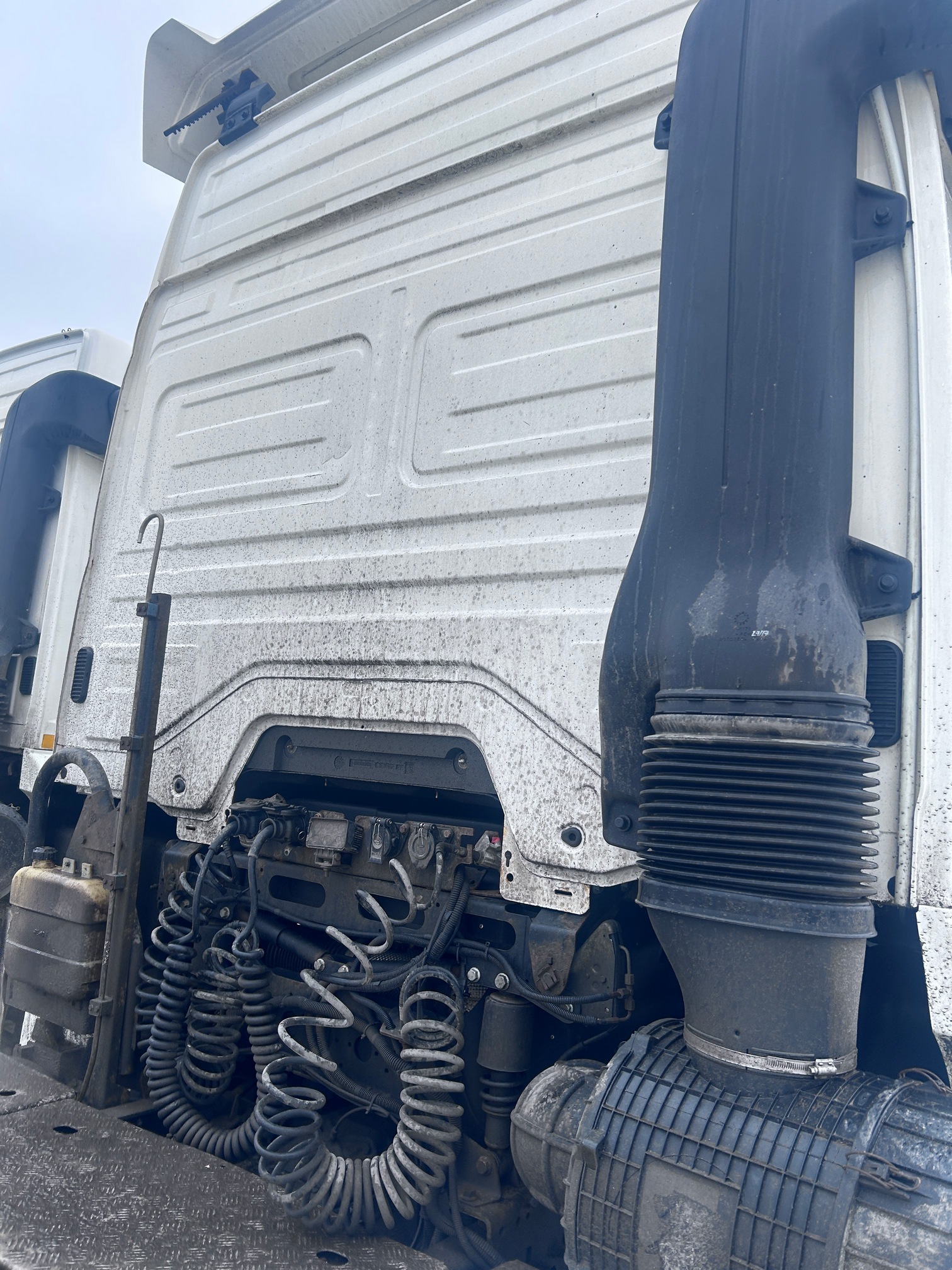 Седельный тягач КАМАЗ 5490-80802-90(5P) (СПГ) 2022 г. - фото 13