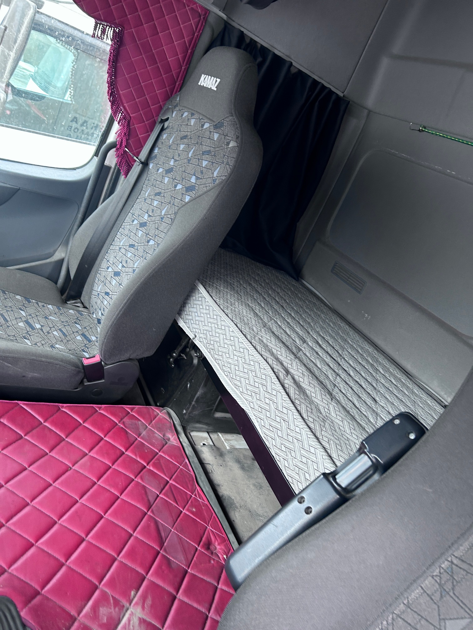 Седельный тягач КАМАЗ 5490-80802-90(5P) (СПГ) 2022 г. - фото 19