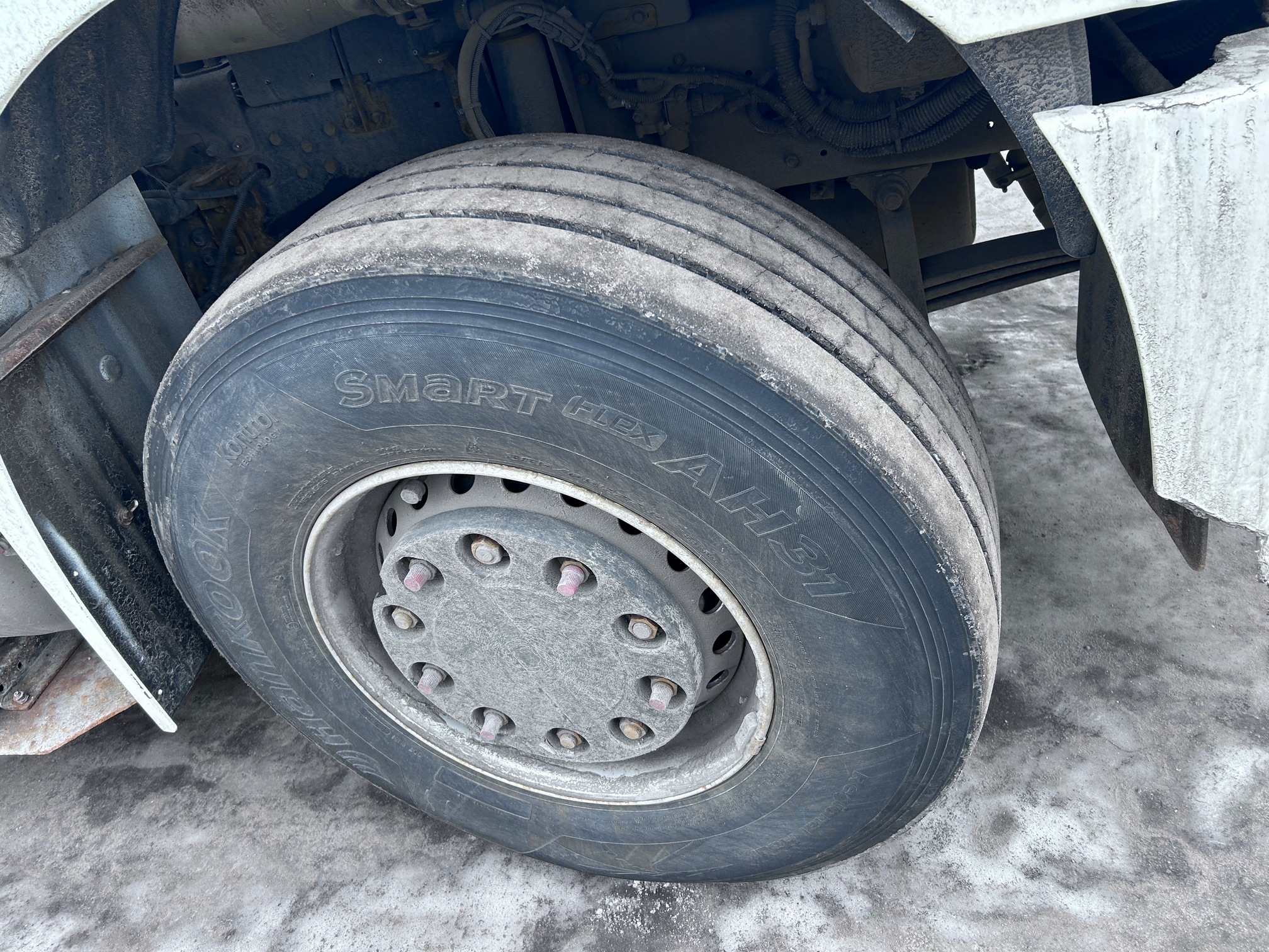 Седельный тягач КАМАЗ 5490-80802-90(5P) (СПГ) 2022 г. - фото 9