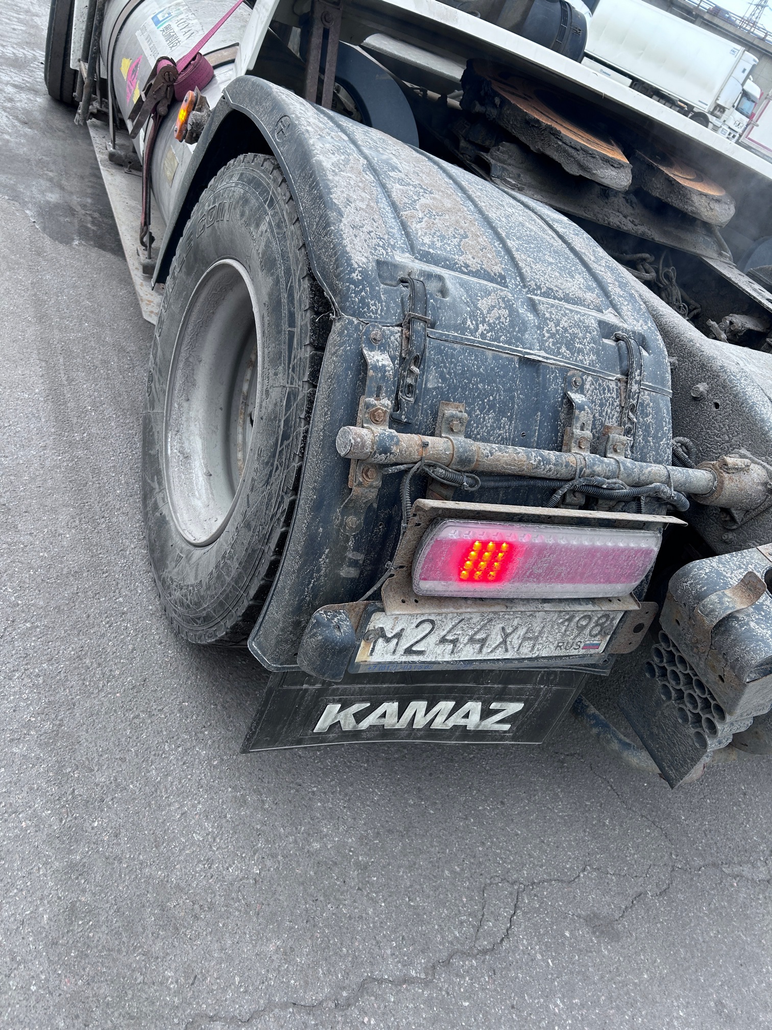 Седельный тягач КАМАЗ 5490-80802-90(5P) (СПГ) 2022 г. - фото 17