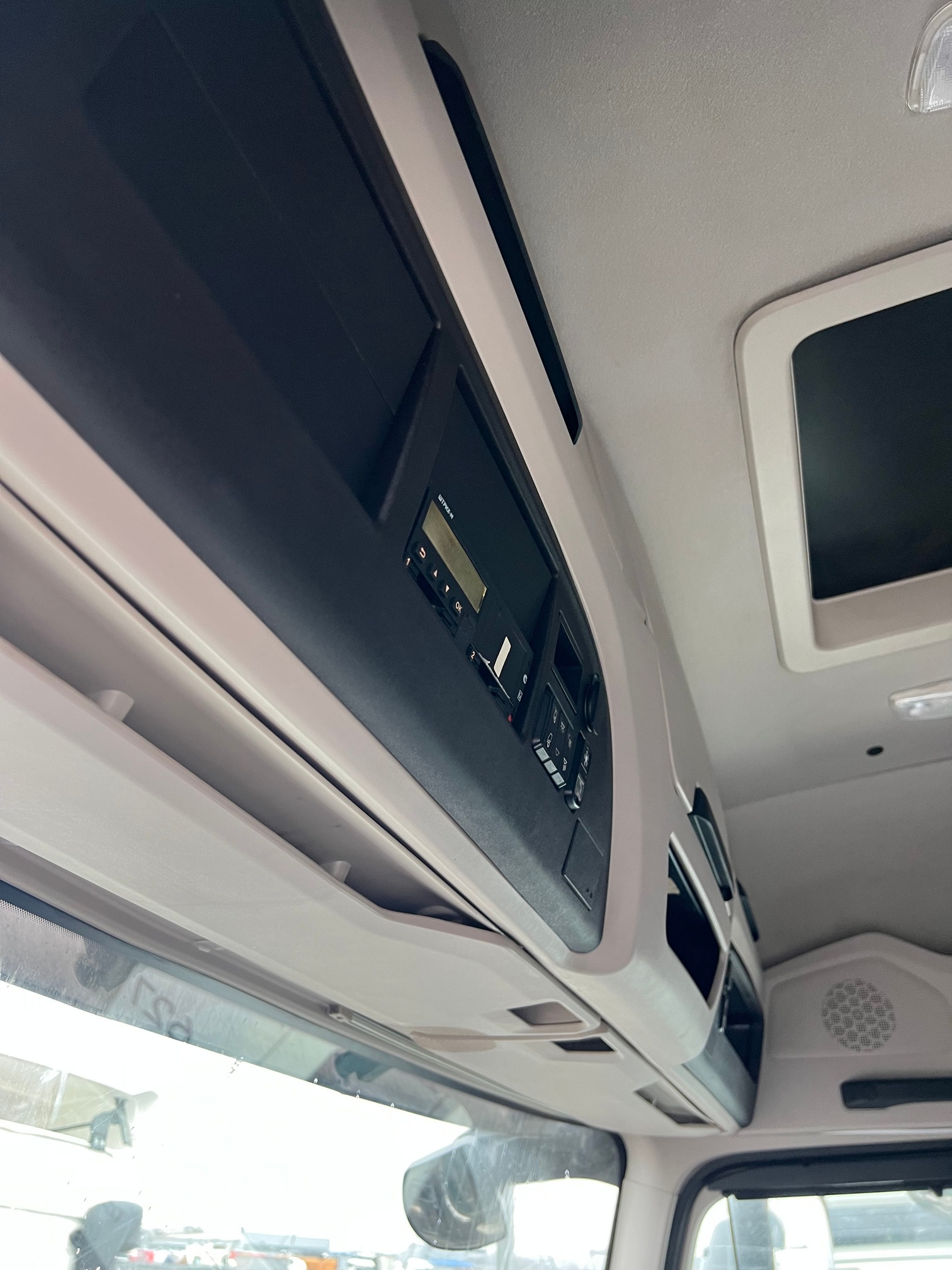 Седельный тягач КАМАЗ 54901-014-94 2022 г. - фото 19