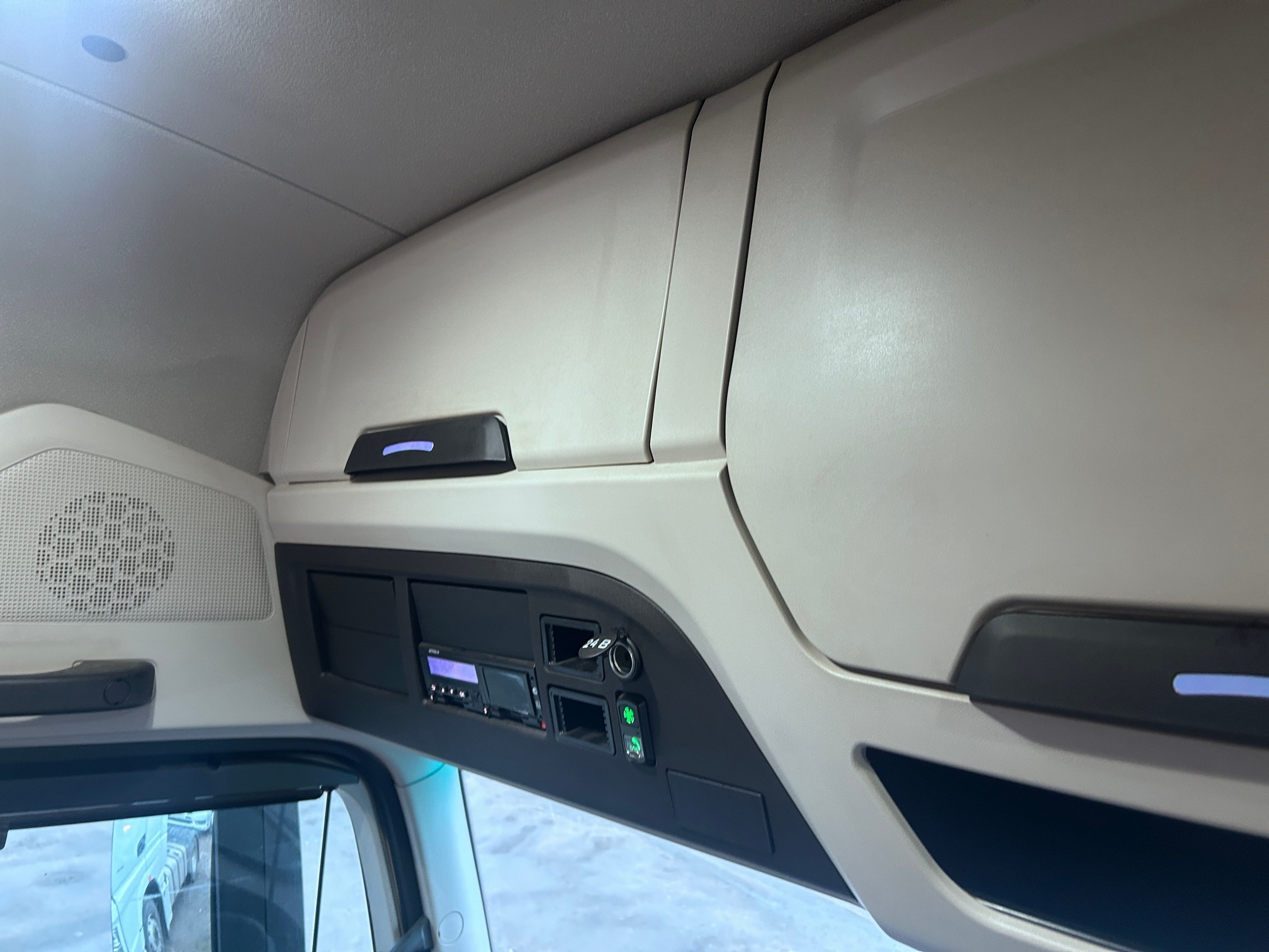 Седельный тягач КАМАЗ 54901-70014-СА 2023 г. - фото 23