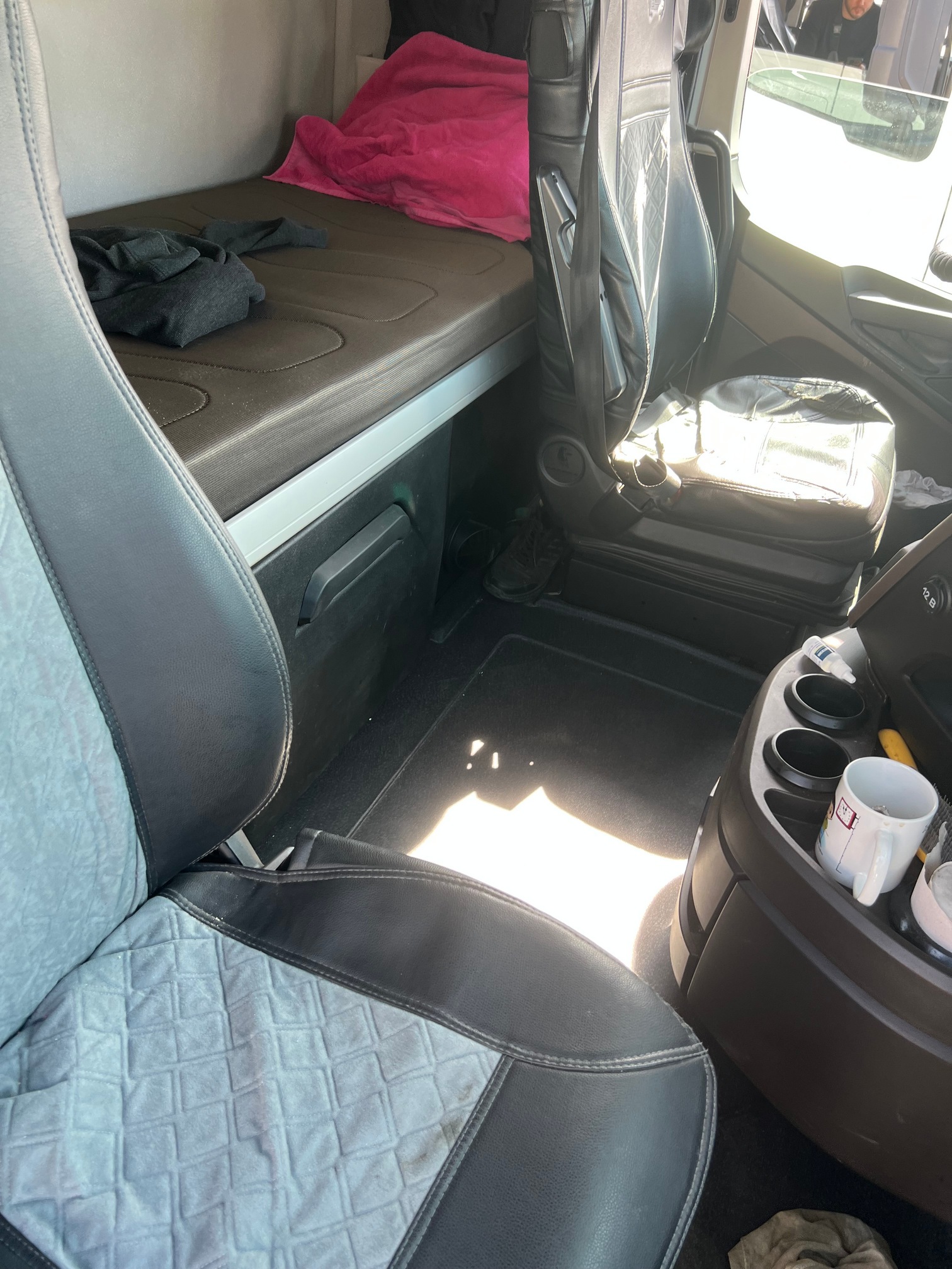 Седельный тягач КАМАЗ 54901-70014-СА 2023 г. - фото 24