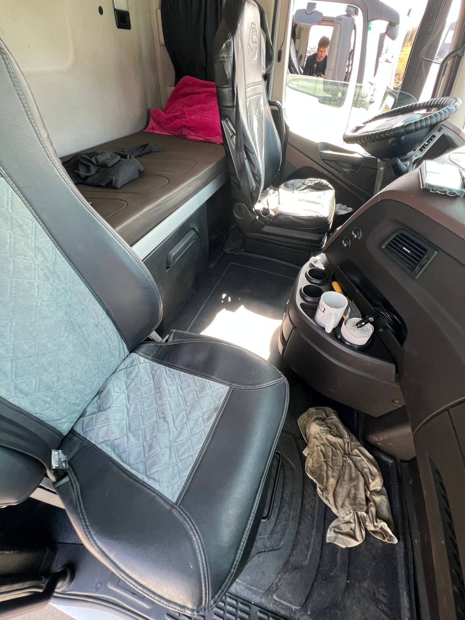 Седельный тягач КАМАЗ 54901-70014-СА 2023 г. - фото 25