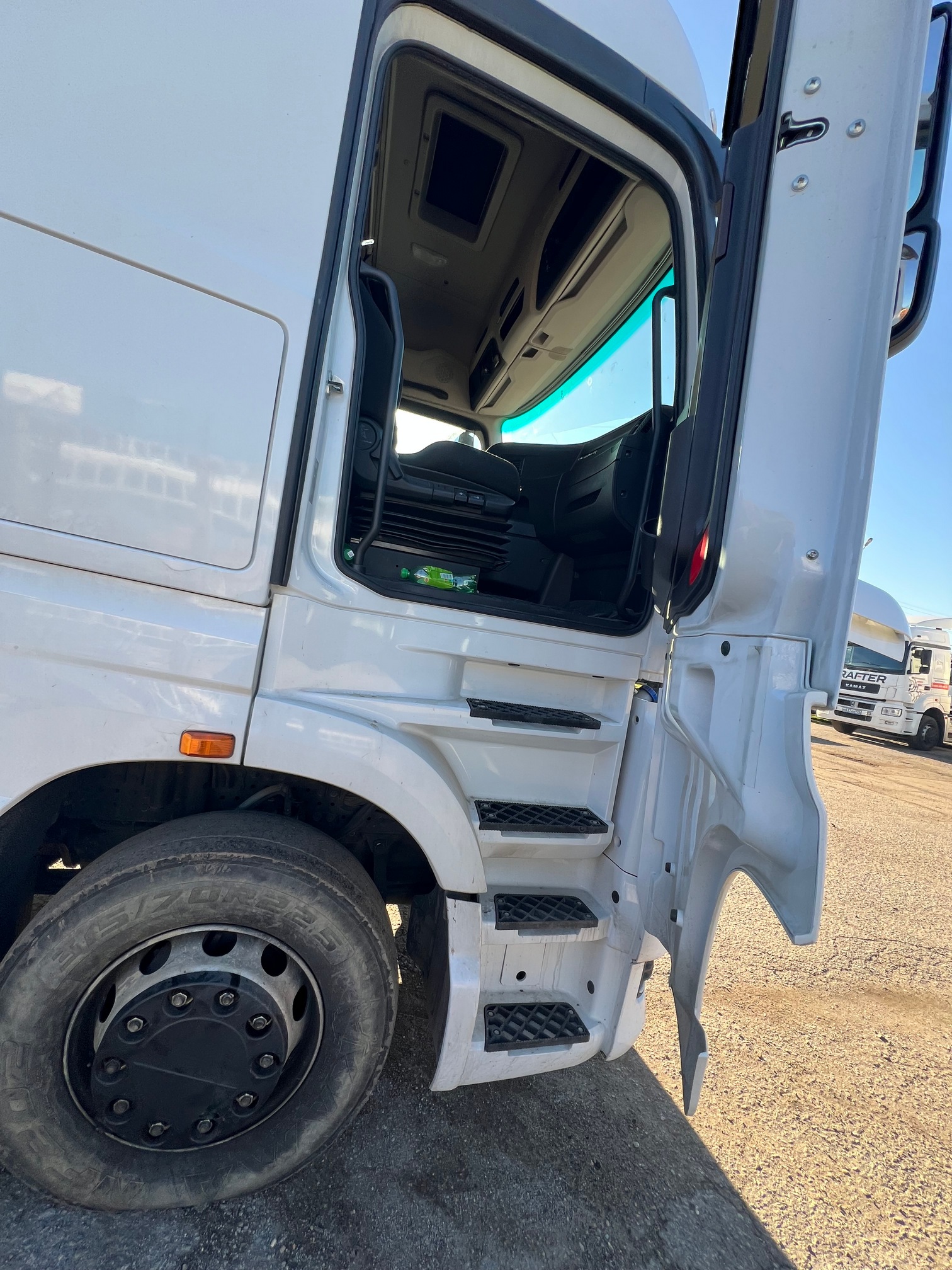 Седельный тягач КАМАЗ 54901-70014-СА 2024 г. - фото 2